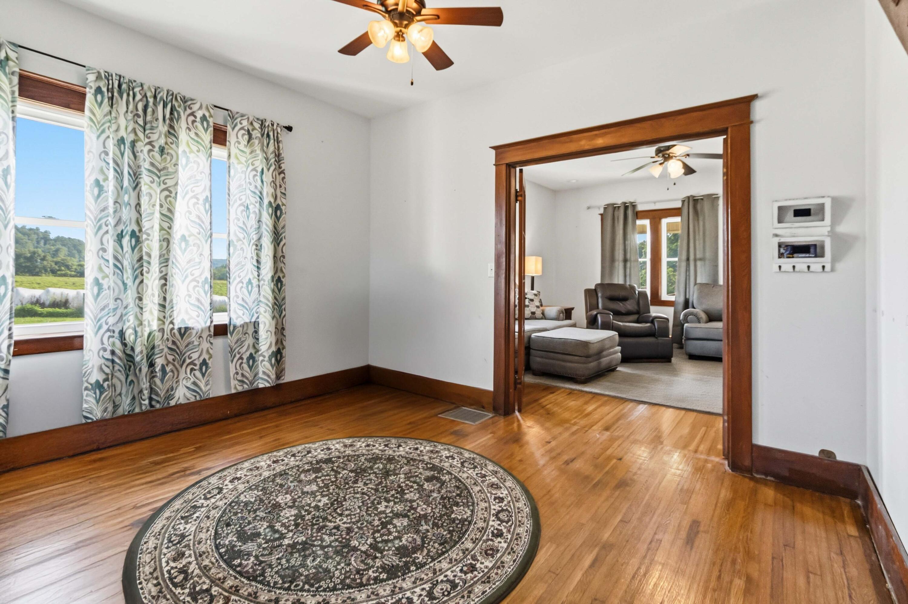 423 Loop Road Property Photo 39