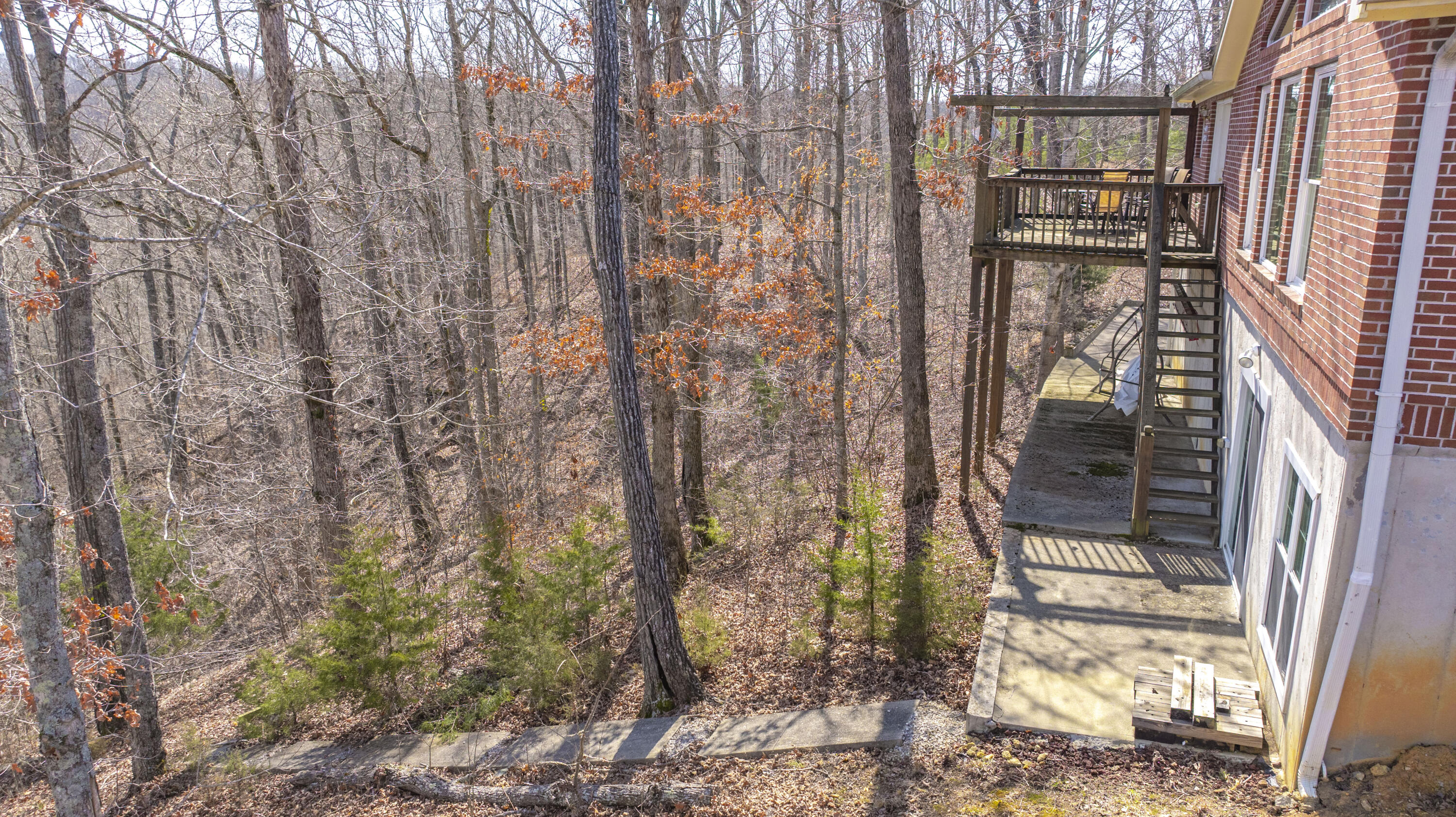 642 N Shore Drive Property Photo 18