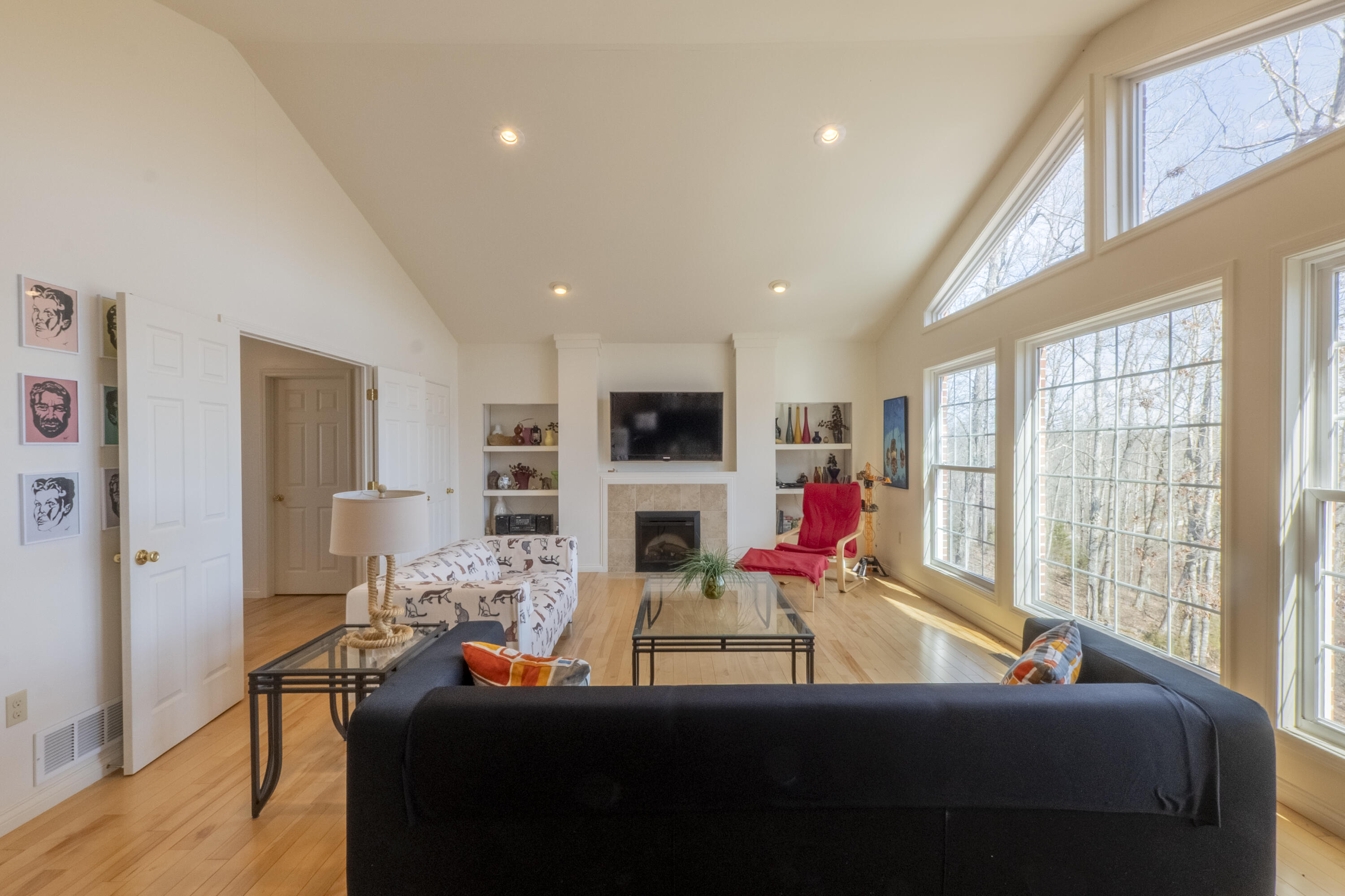 642 N Shore Drive Property Photo 26