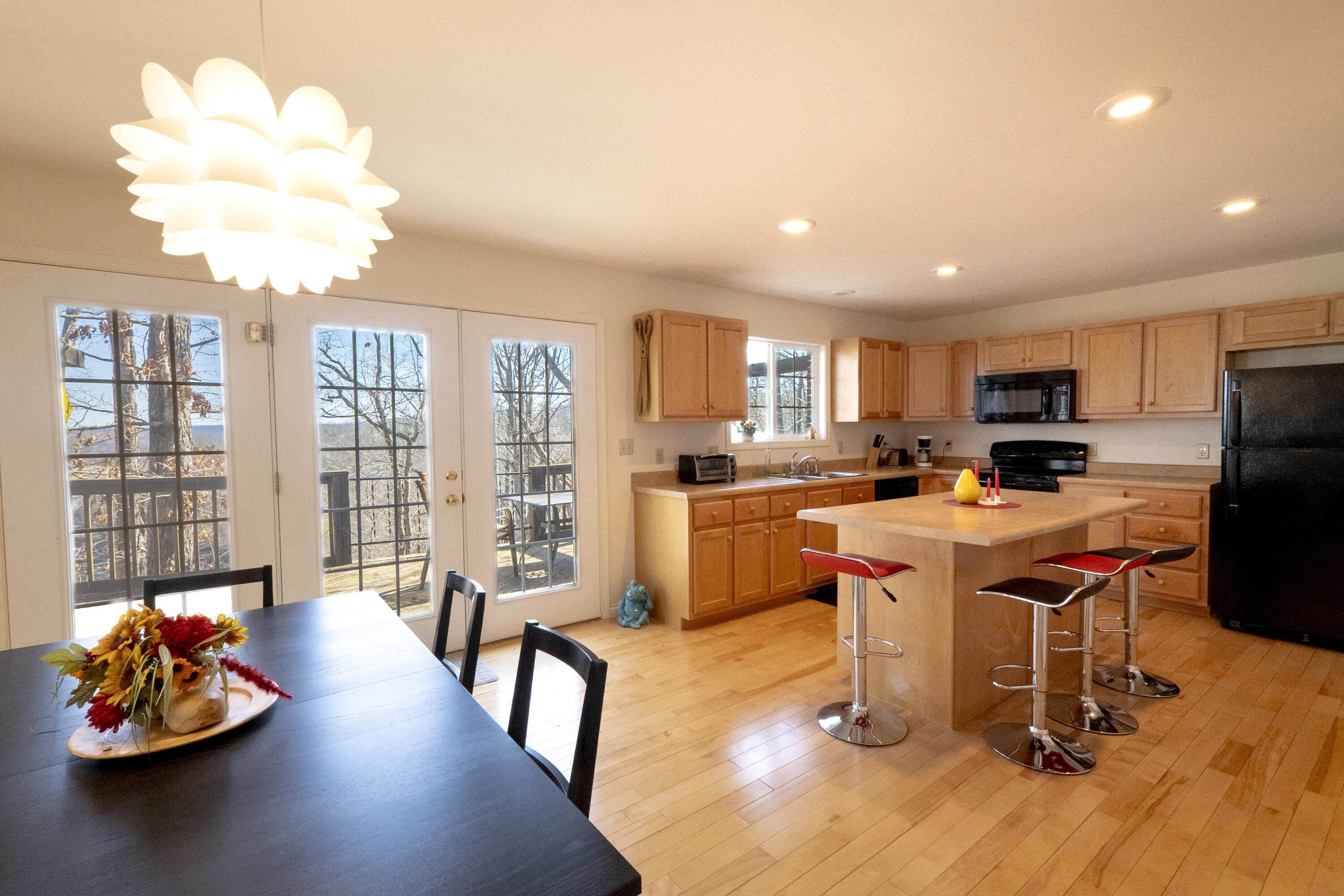 642 N Shore Drive Property Photo 37