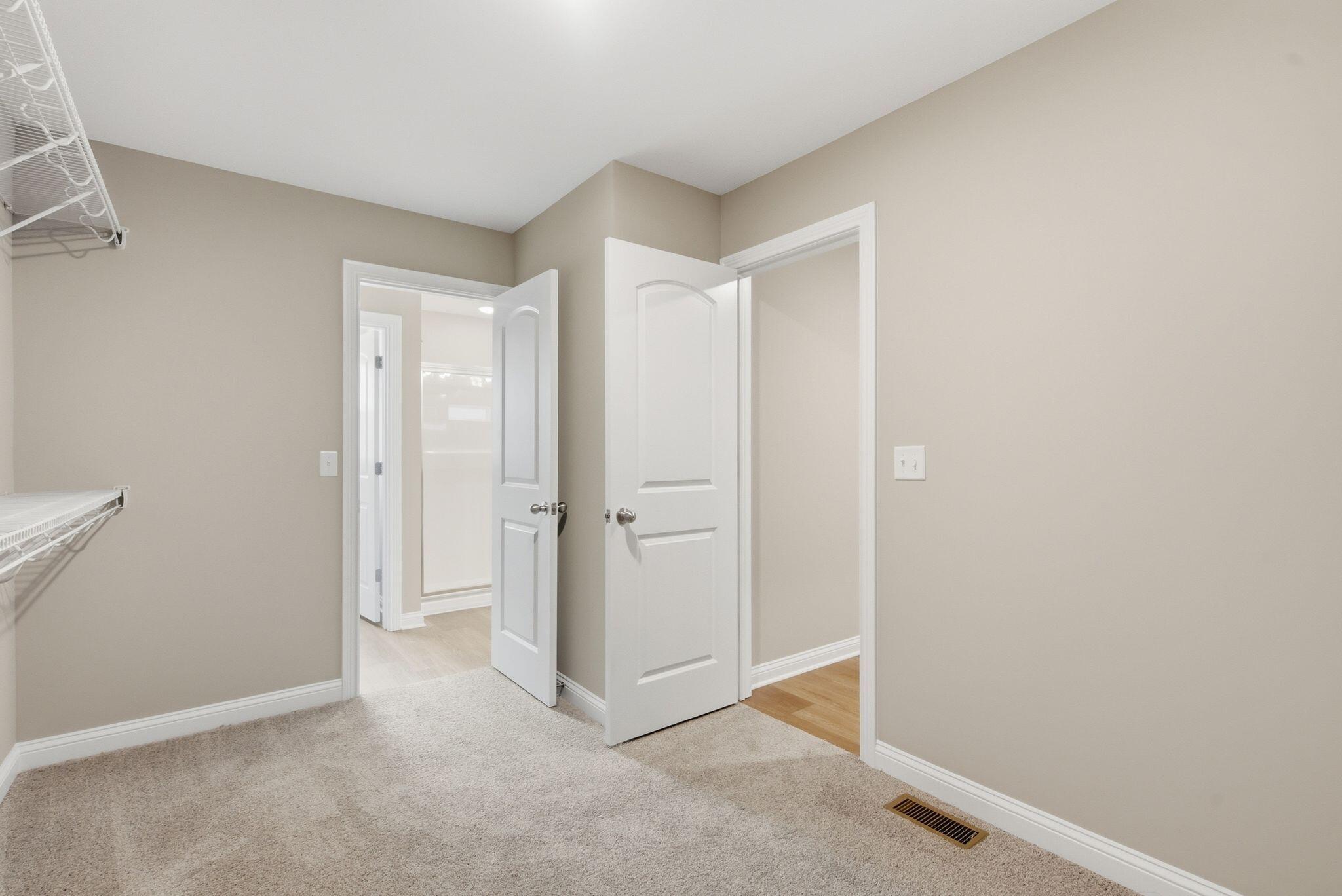 113 Clearwater Drive Property Photo 37