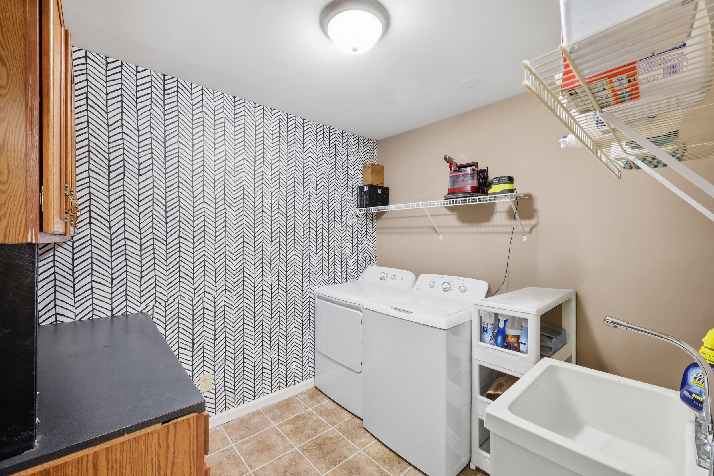 4029 Barnard Drive Property Photo 19