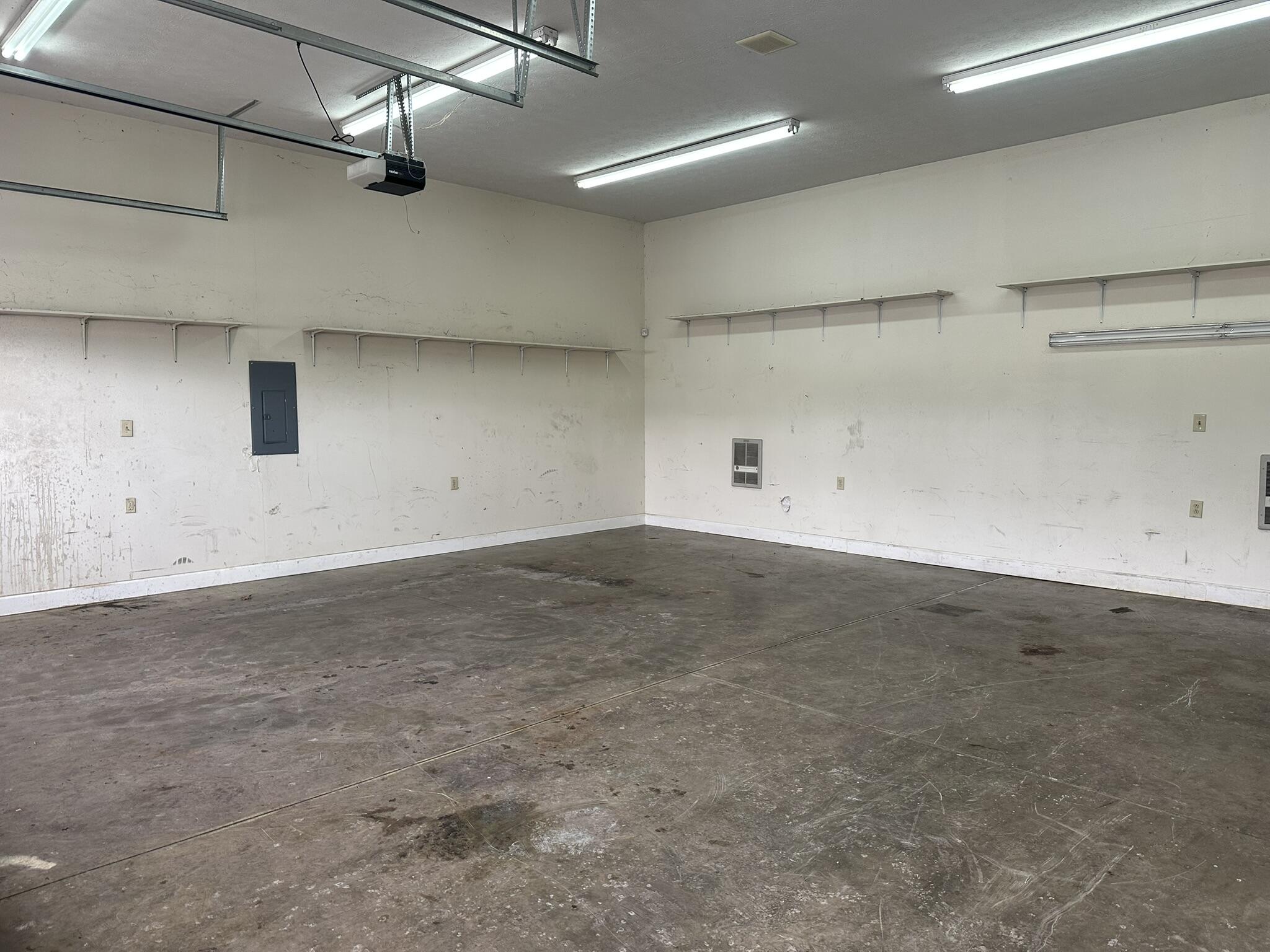 1121 Stanford Road Property Photo 3