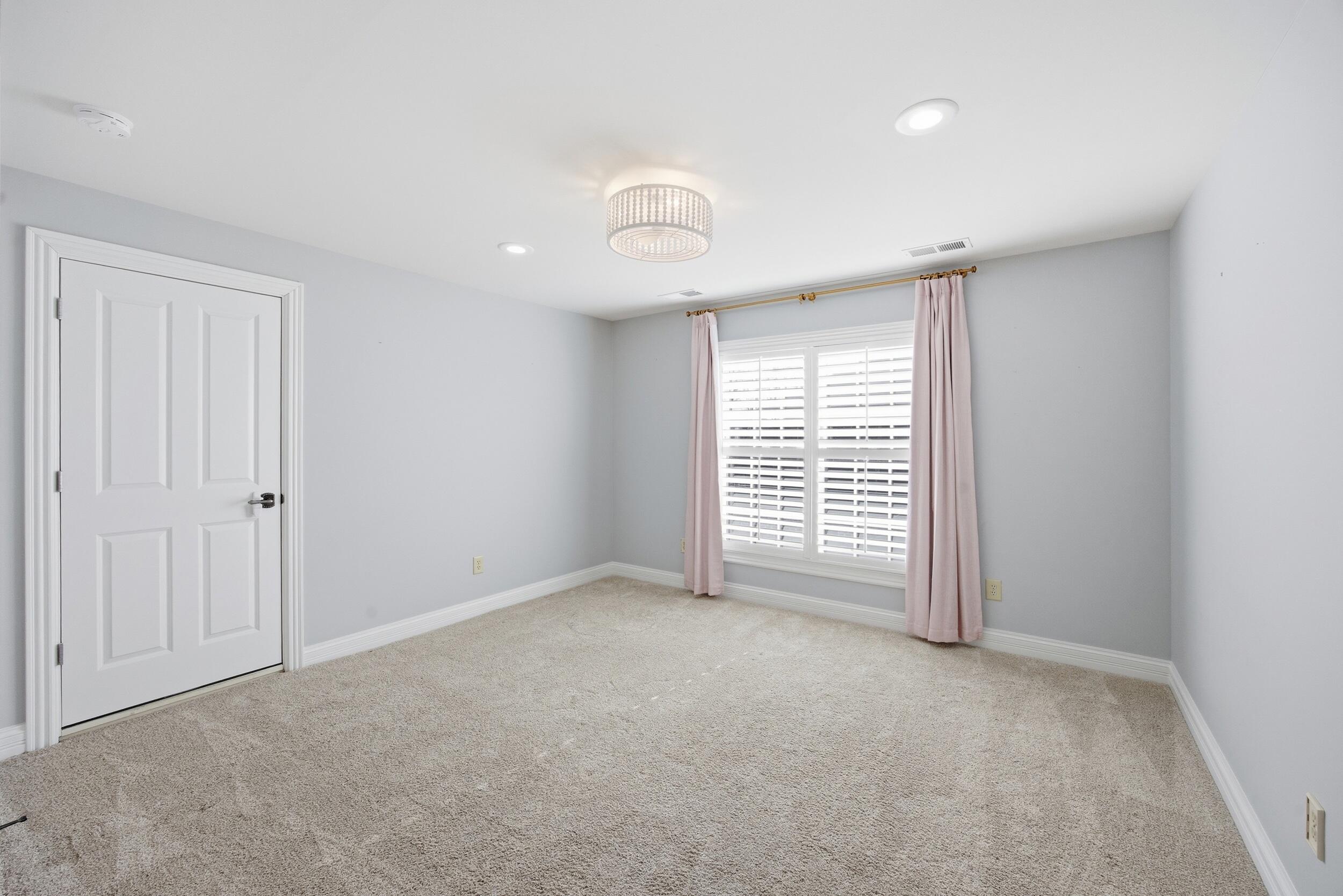2901 Fairfax Lane Property Photo 43