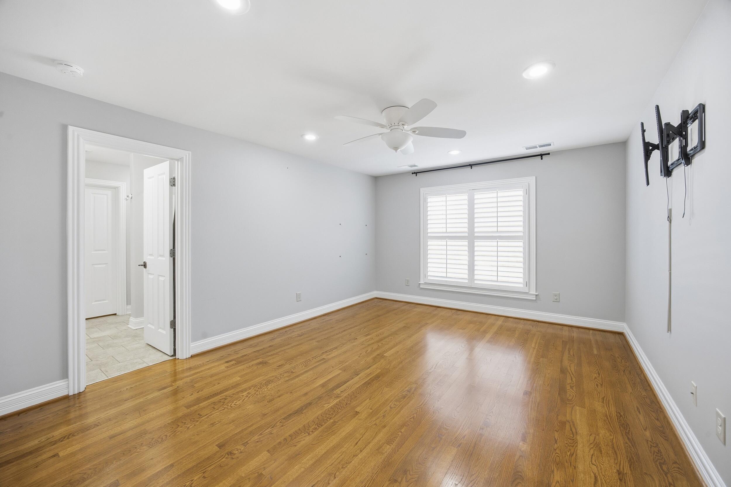 2901 Fairfax Lane Property Photo 49