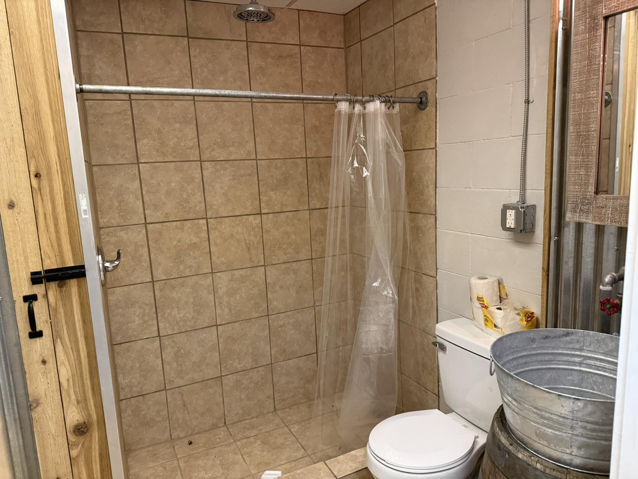 1055 W Shelby Street Property Photo 12