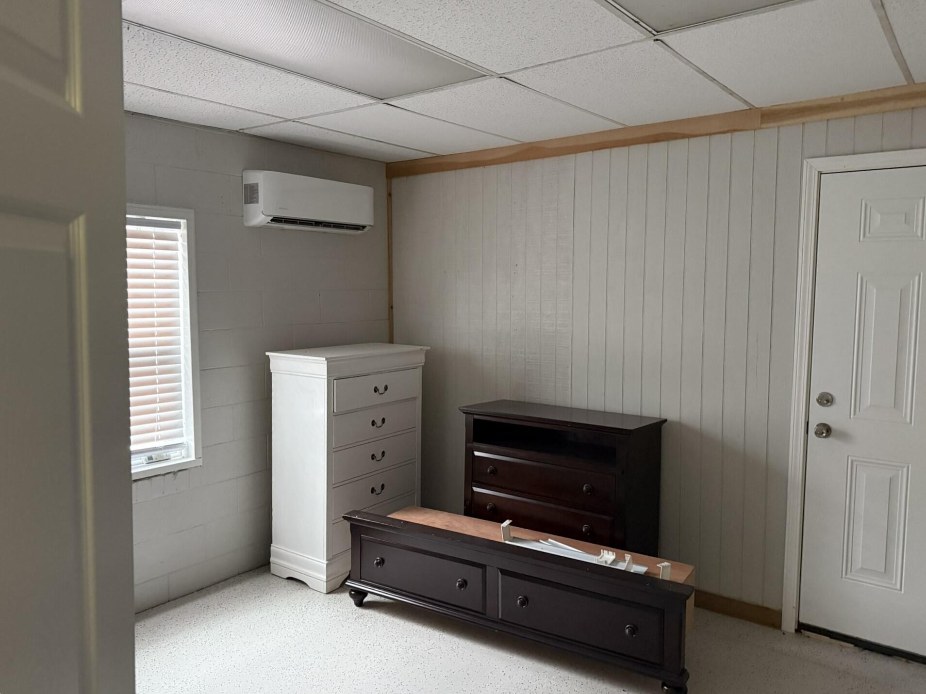 1055 W Shelby Street Property Photo 14