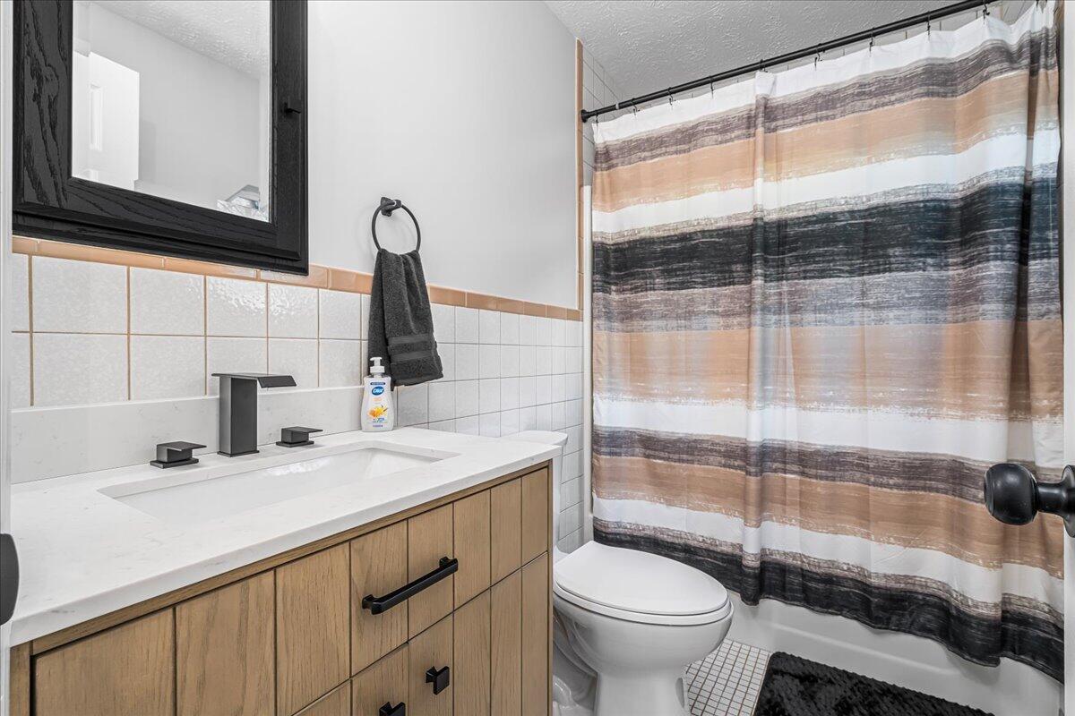 105 Karin Dr Property Photo 32