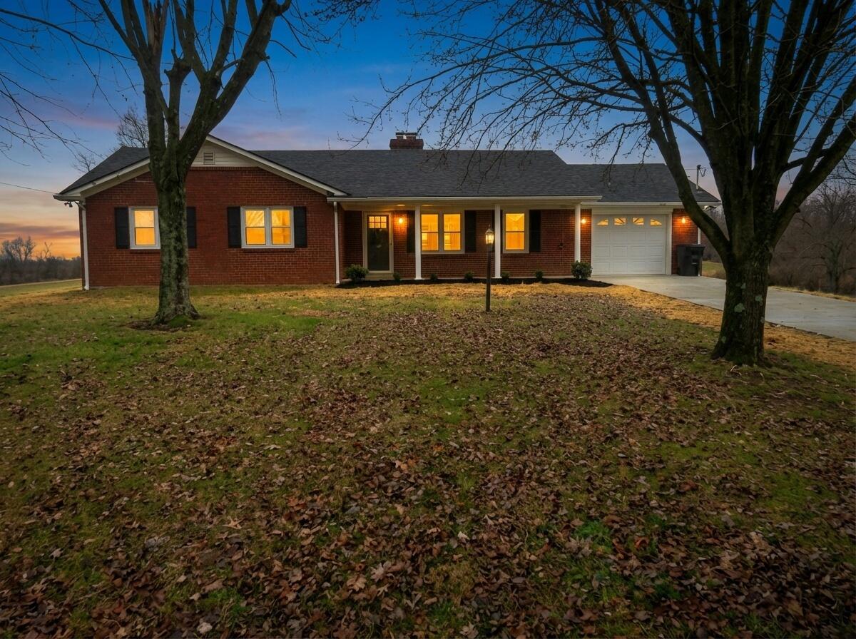 175 Overlooking Drive Property Photo 1