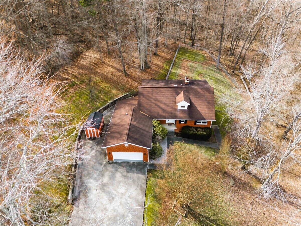 663 Red Bird Road Property Photo 6