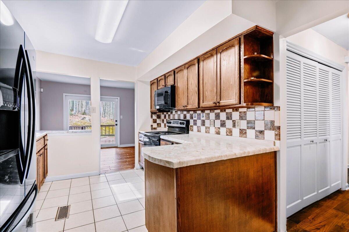663 Red Bird Road Property Photo 22