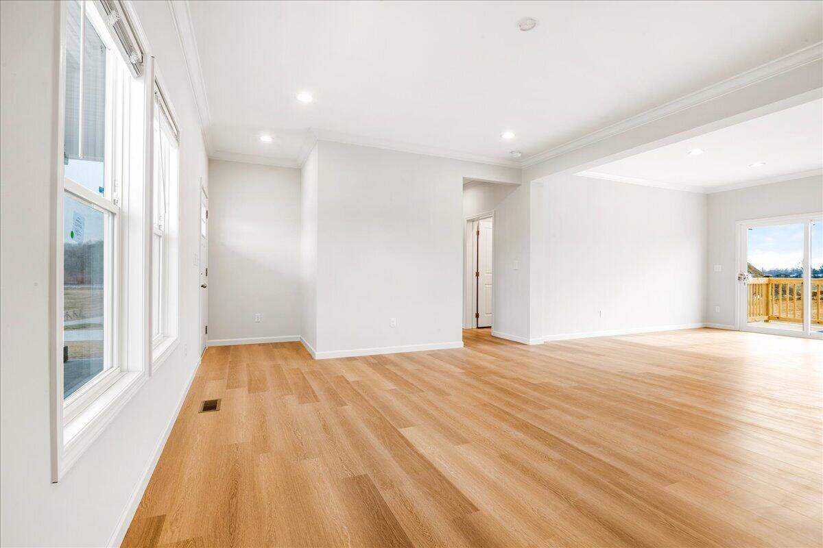 831 Sam Black Road Property Photo 10