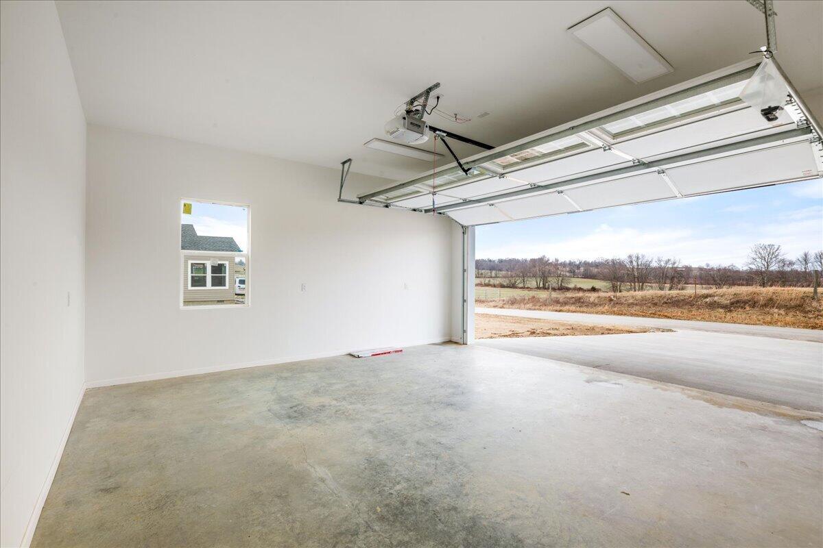 831 Sam Black Road Property Photo 34