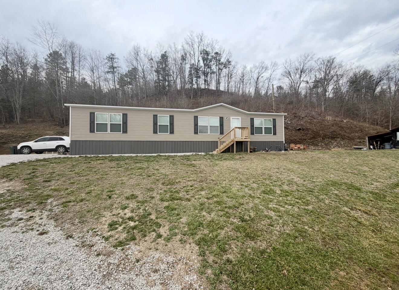 2701 Kentucky 30 Property Photo 4