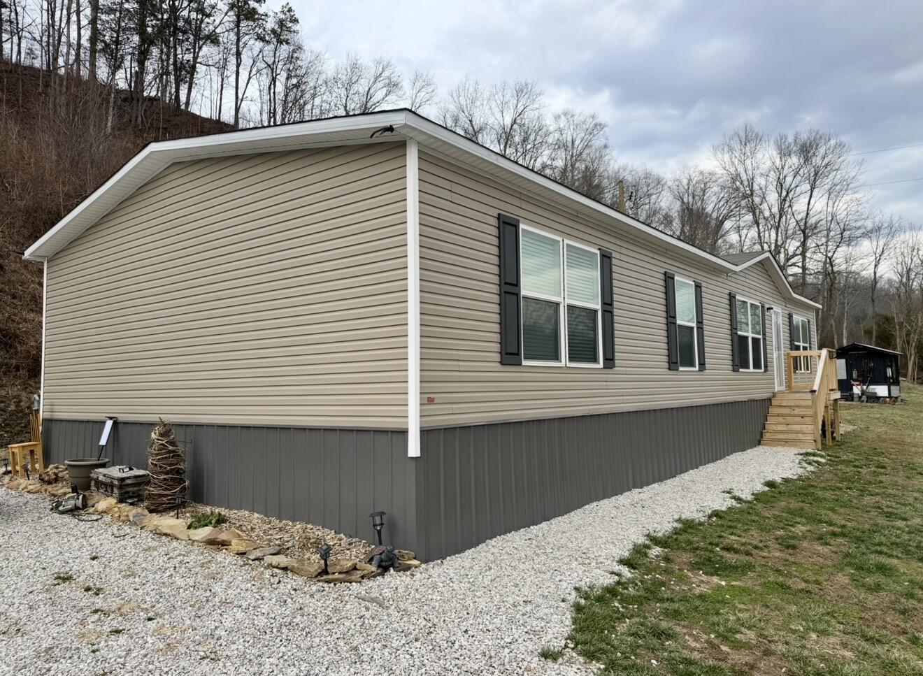 2701 Kentucky 30 Property Photo 5