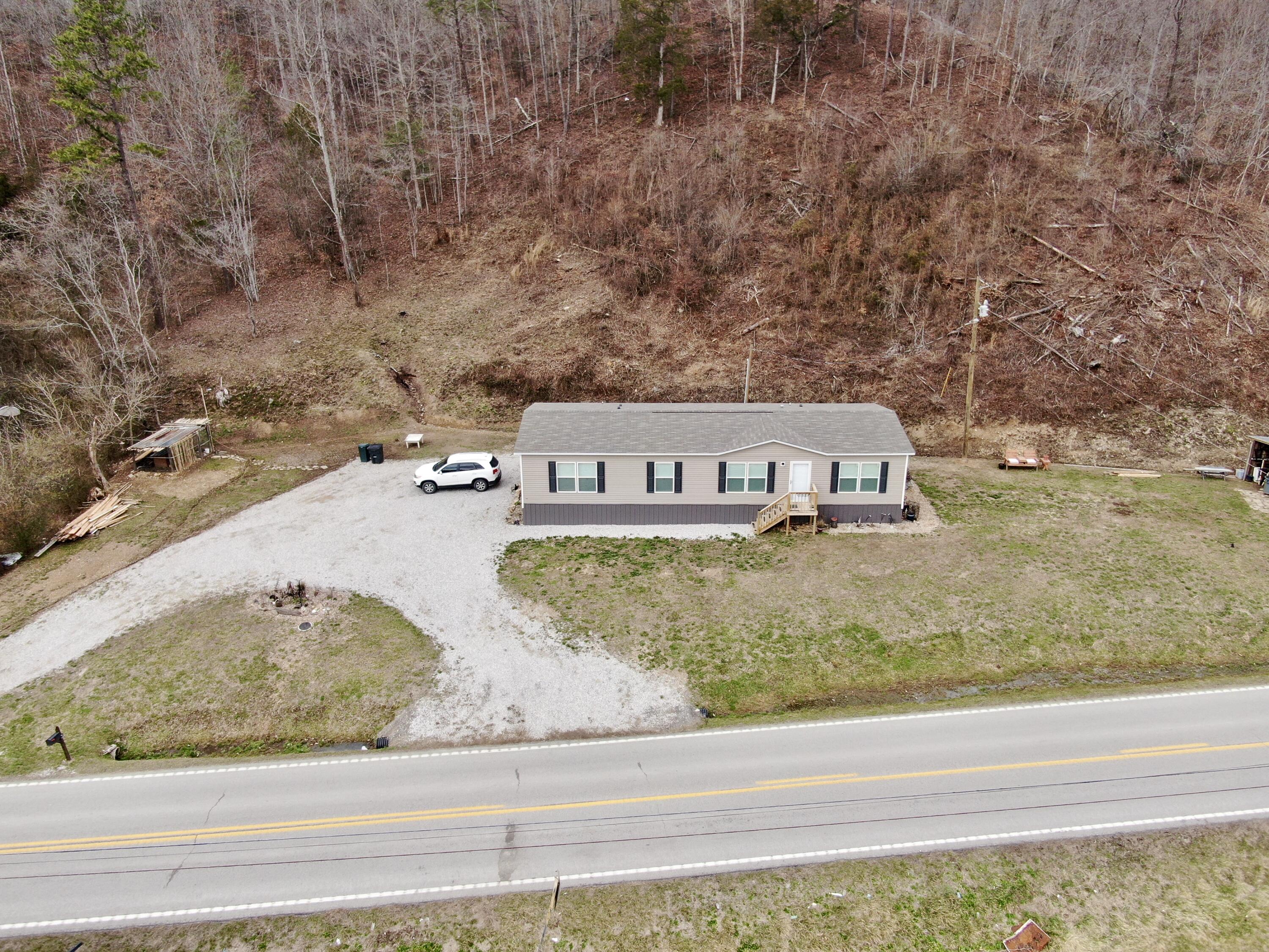 2701 Kentucky 30 Property Photo 18