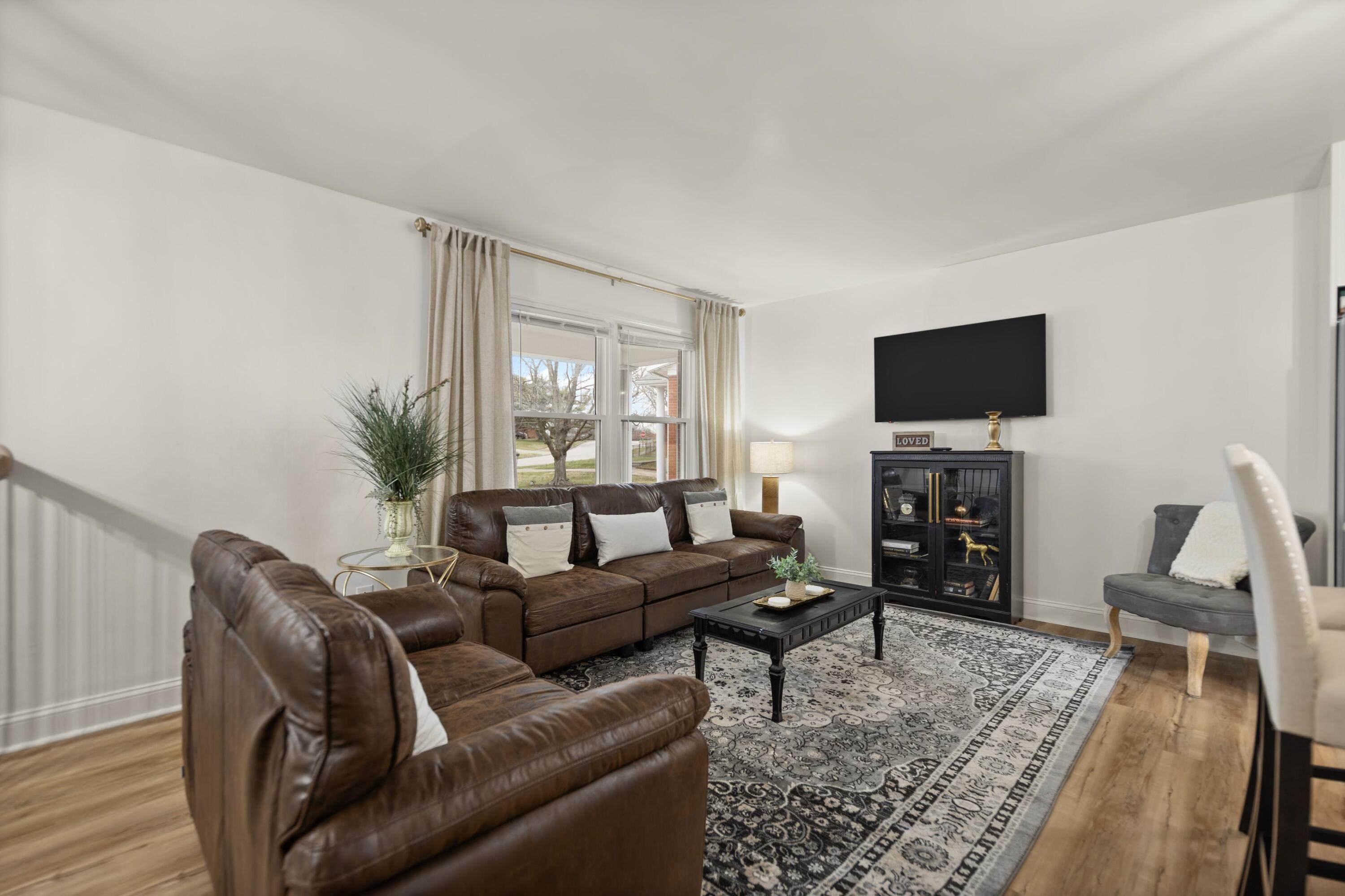 1706 Cameron Court Property Photo 7