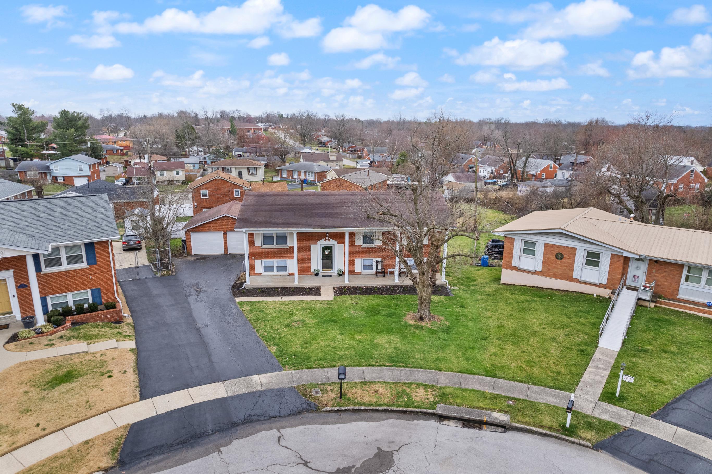 1706 Cameron Court Property Photo 42