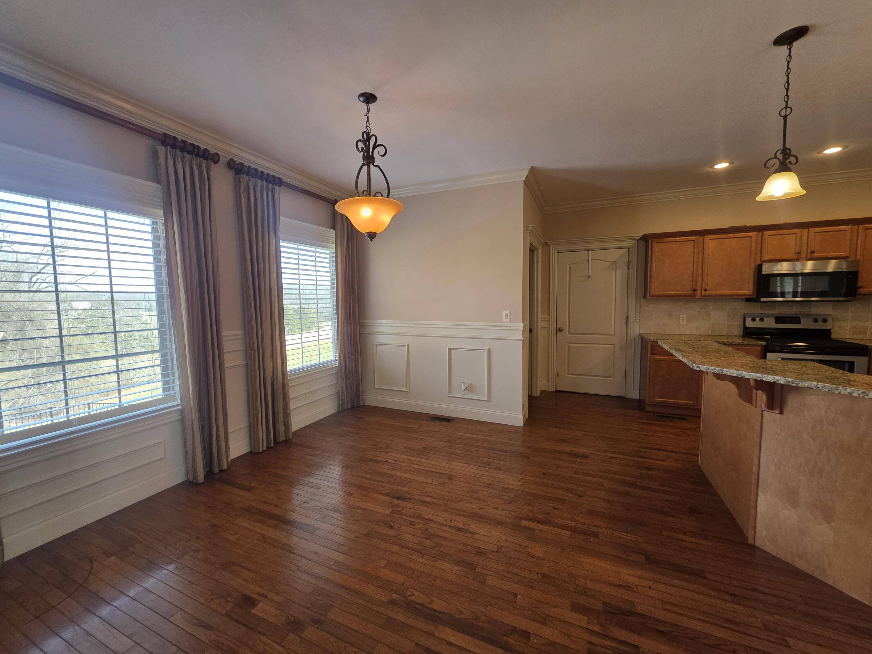 259 Silver Creek Drive Property Photo 25