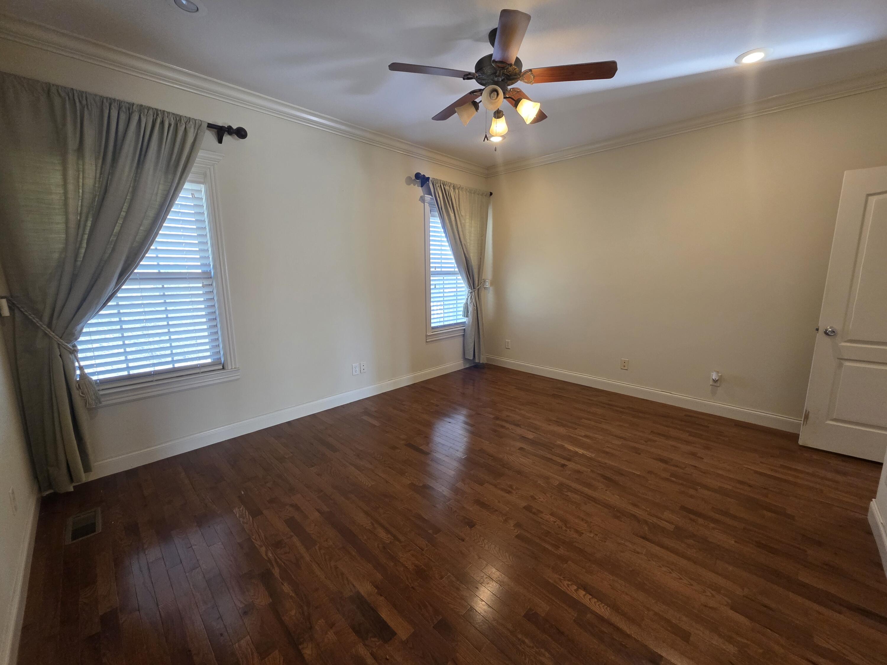 259 Silver Creek Drive Property Photo 29