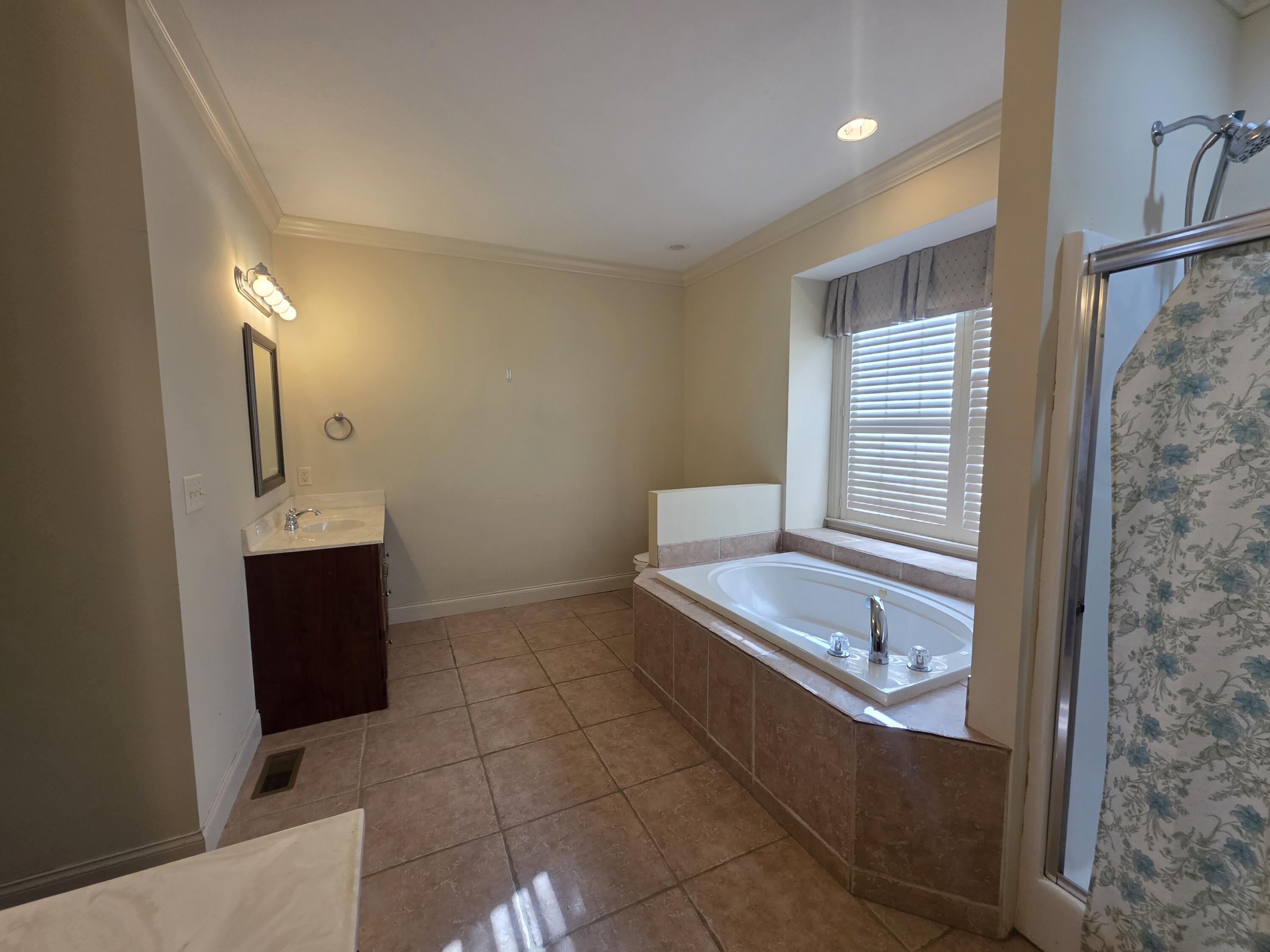 259 Silver Creek Drive Property Photo 33