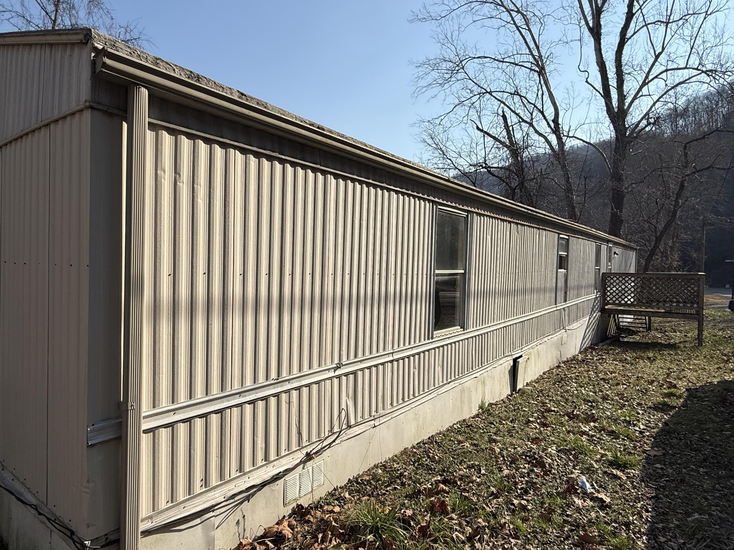6461 Ky-66 Property Photo 1