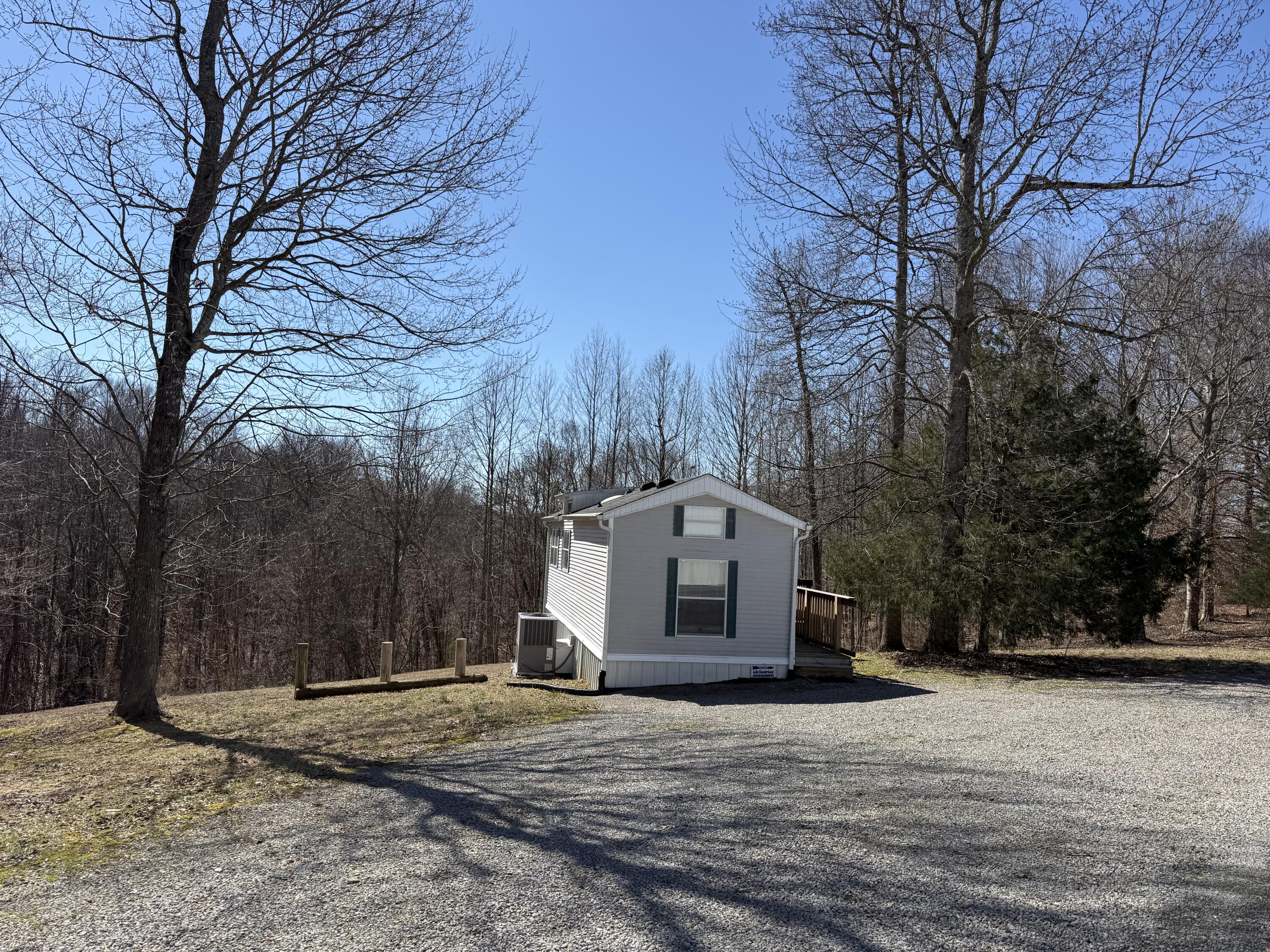 837 Crockett Road Property Photo 14