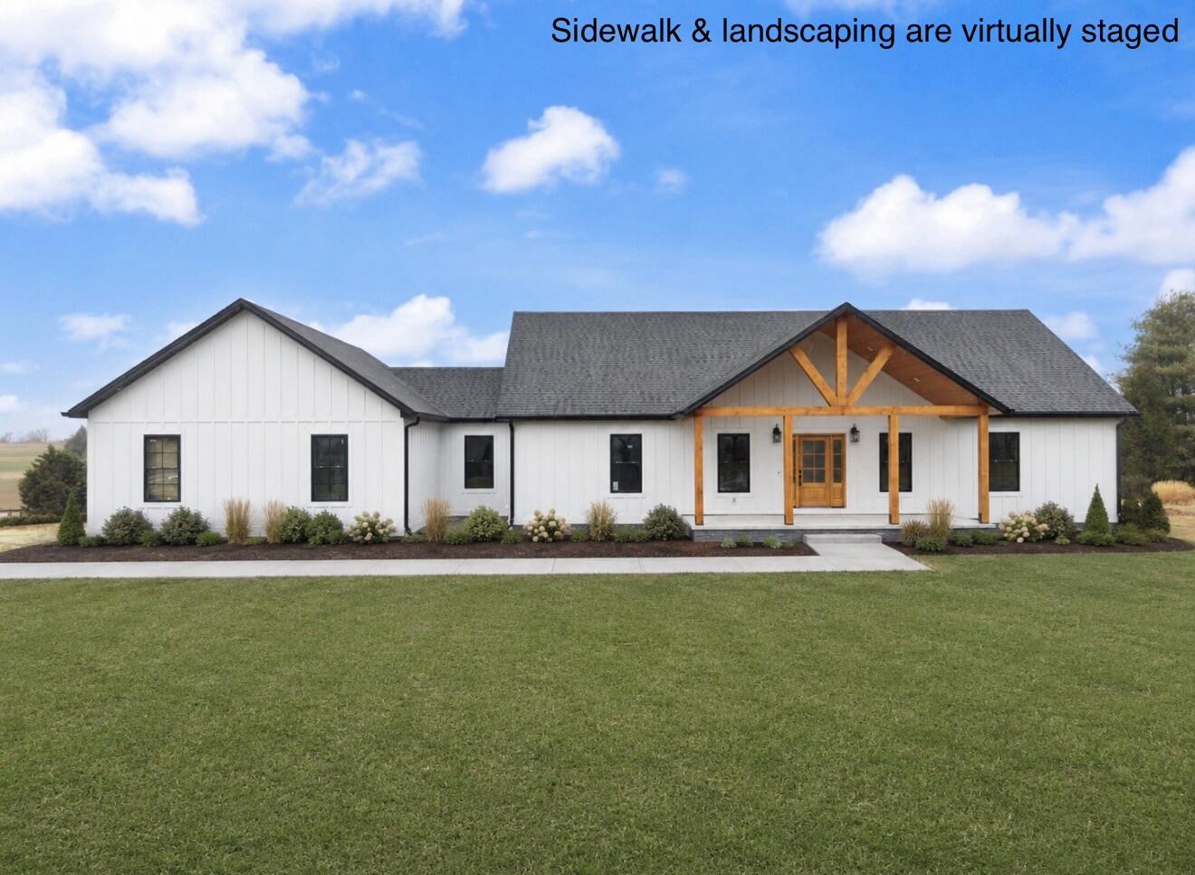 1577 Hunter Drive Property Photo 1