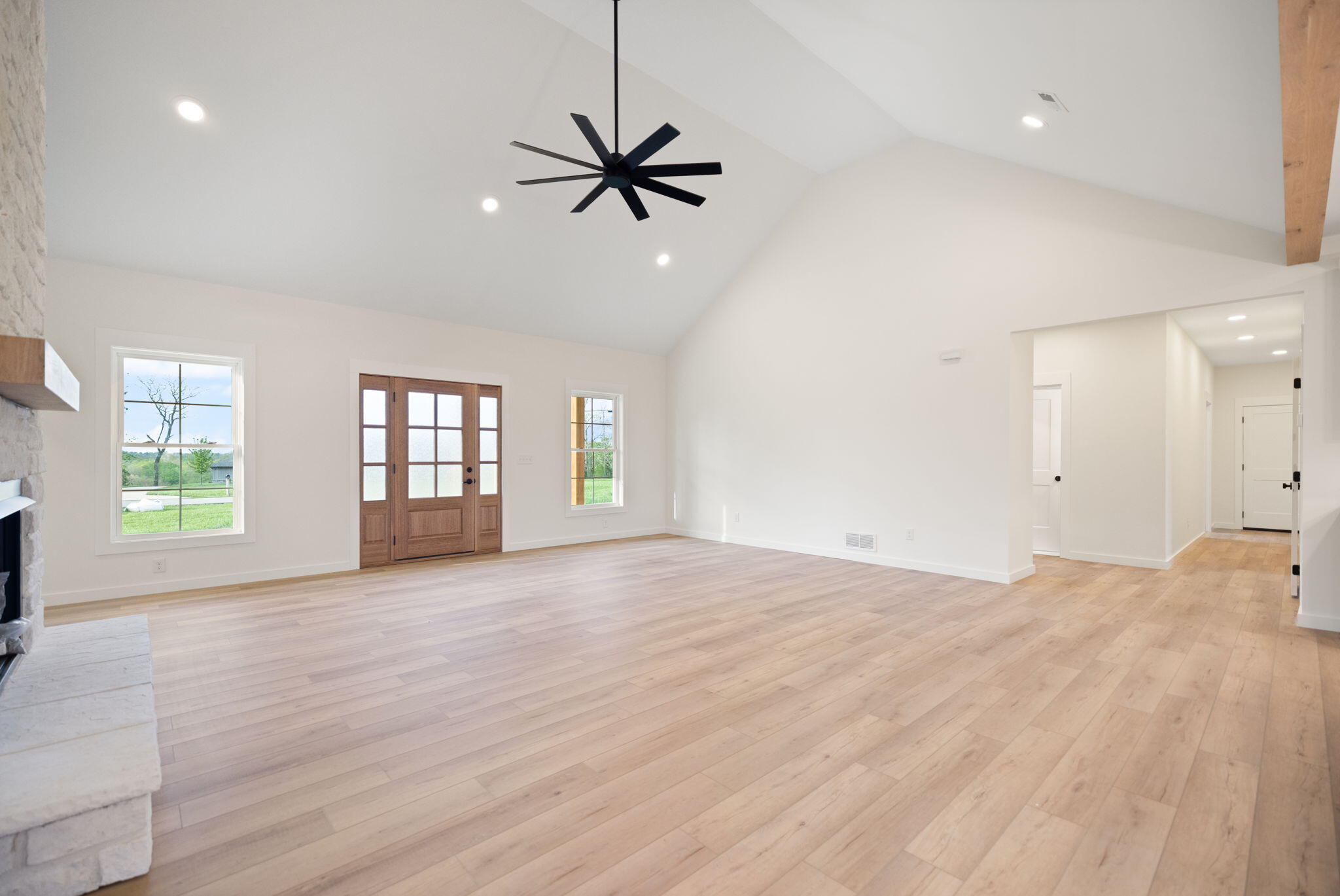 1577 Hunter Drive Property Photo 8