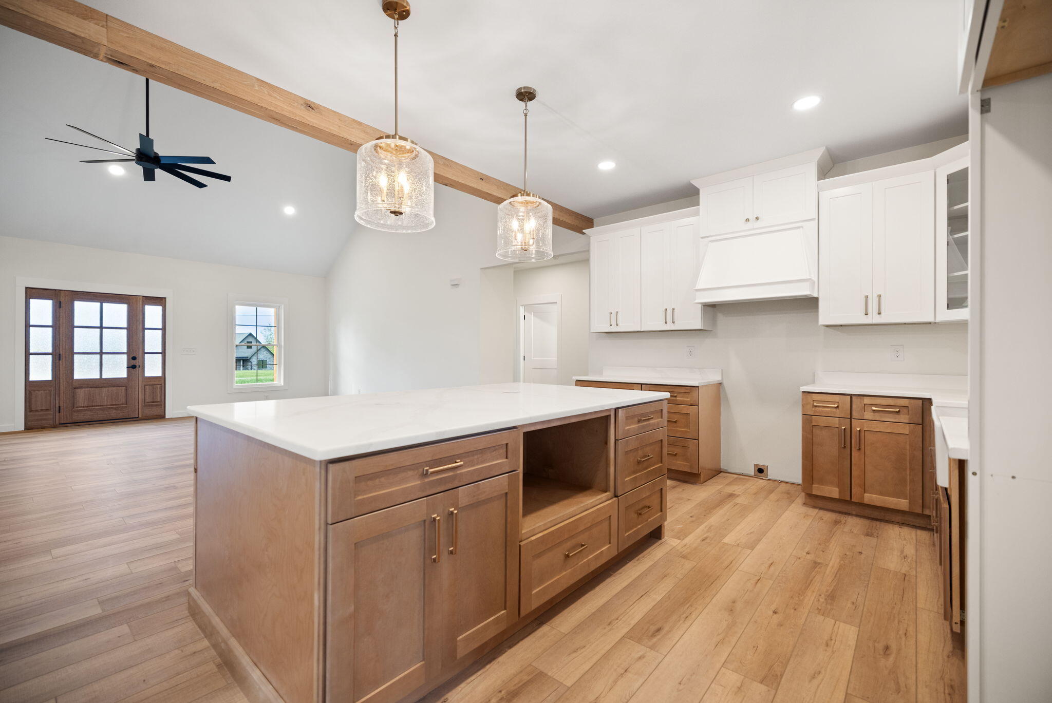 1577 Hunter Drive Property Photo 12