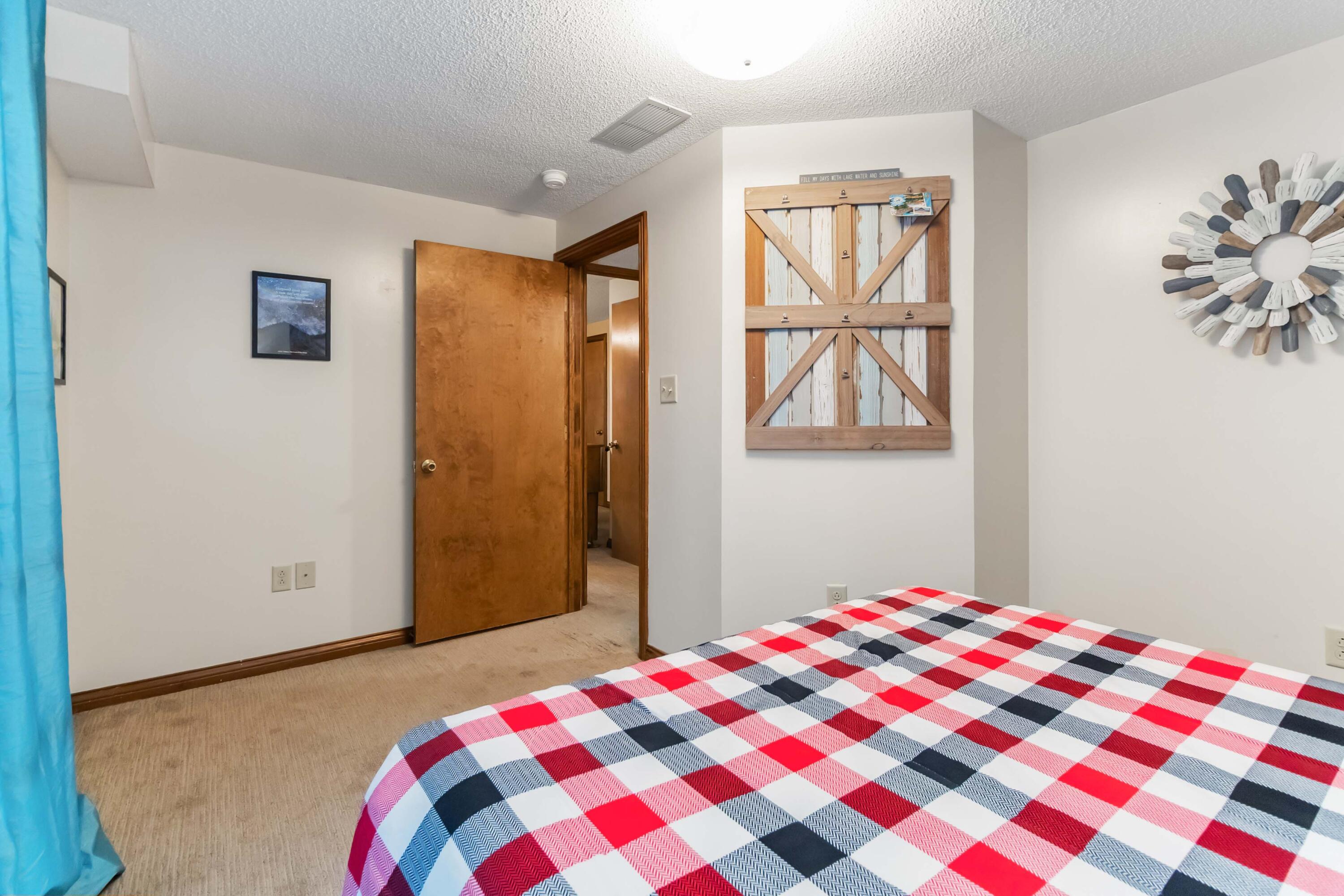 214 Enchanted Forest Way Property Photo 30