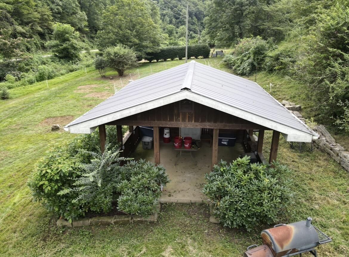 1267 Lower Taulbee Fork Road Property Photo 17