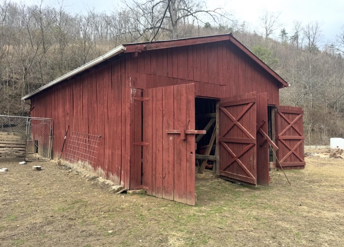 1267 Lower Taulbee Fork Road Property Photo 23