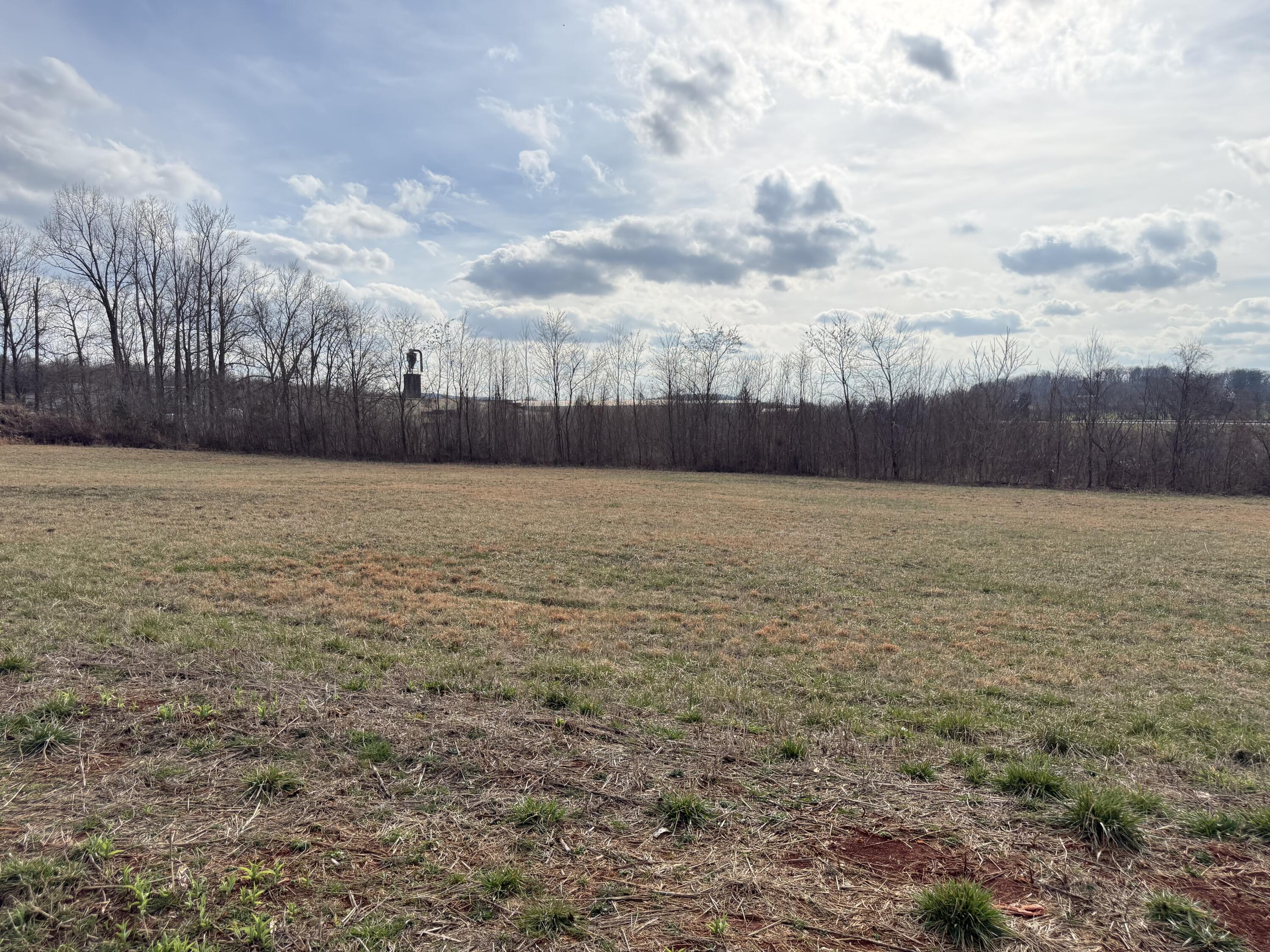 2 Clear Sky Way Property Photo 3