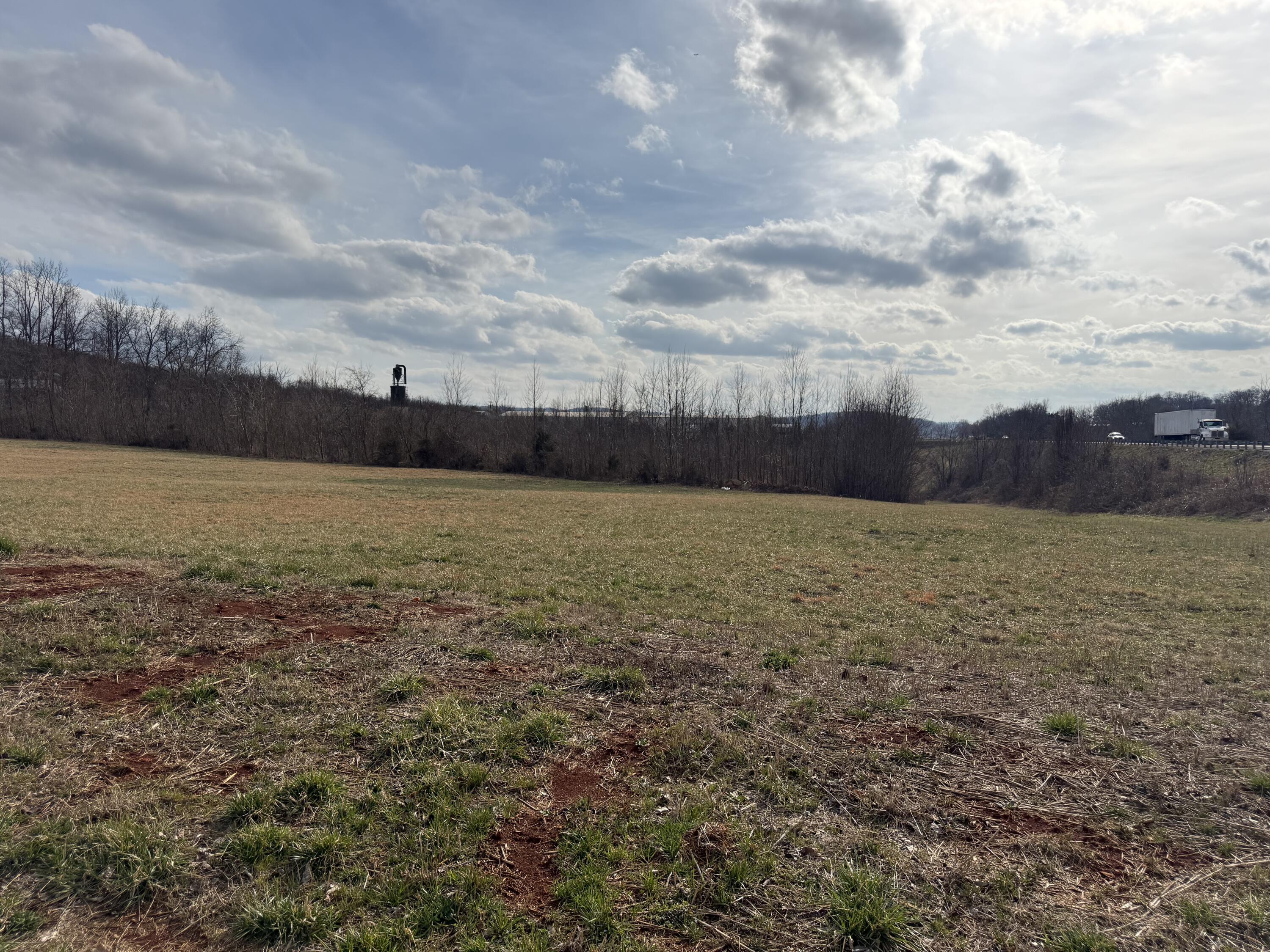 2 Clear Sky Way Property Photo 5