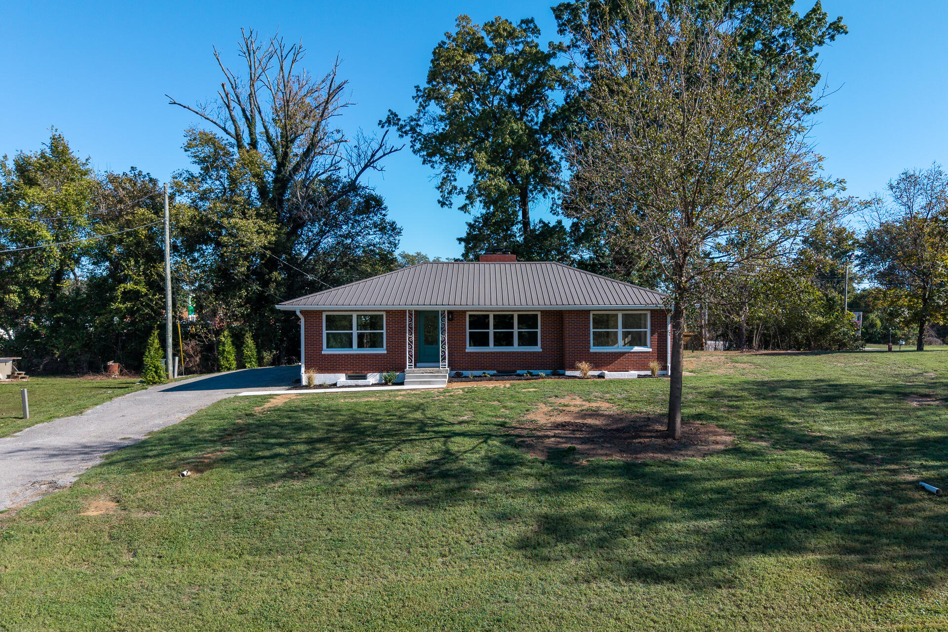 74 Summit Property Photo 1