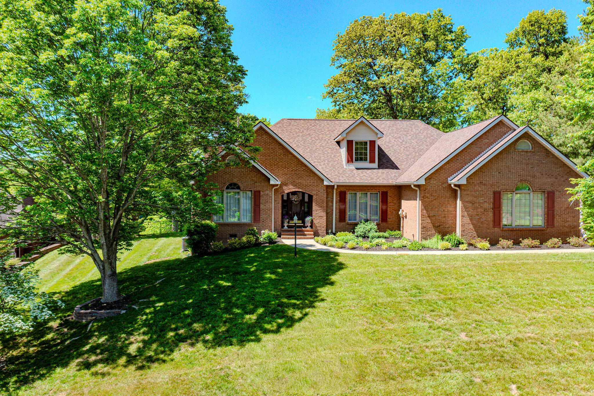 512 Water Cliff Drive
