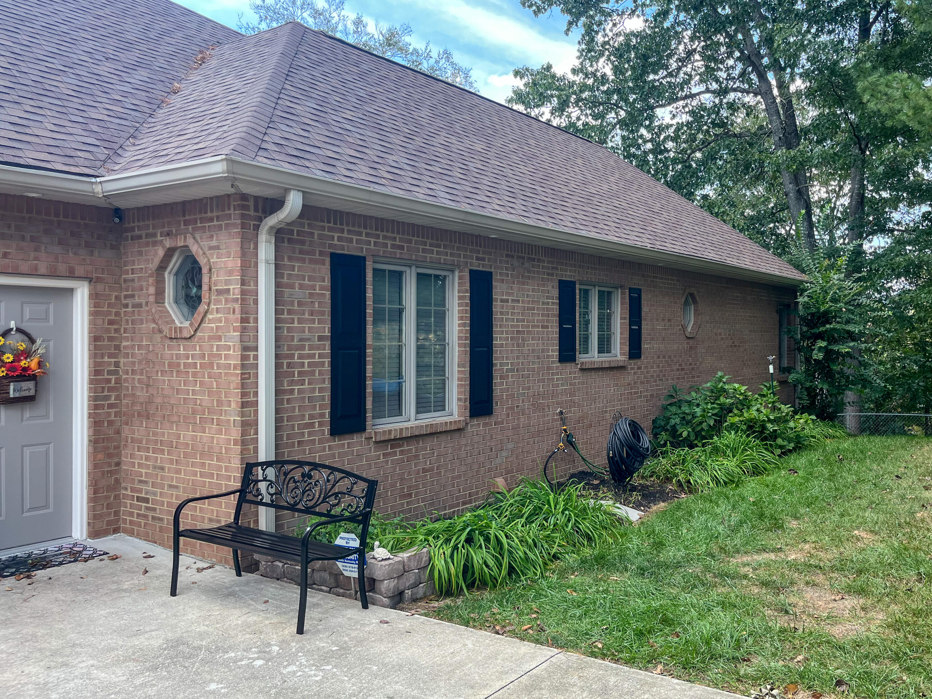 512 Water Cliff Drive Property Photo 18
