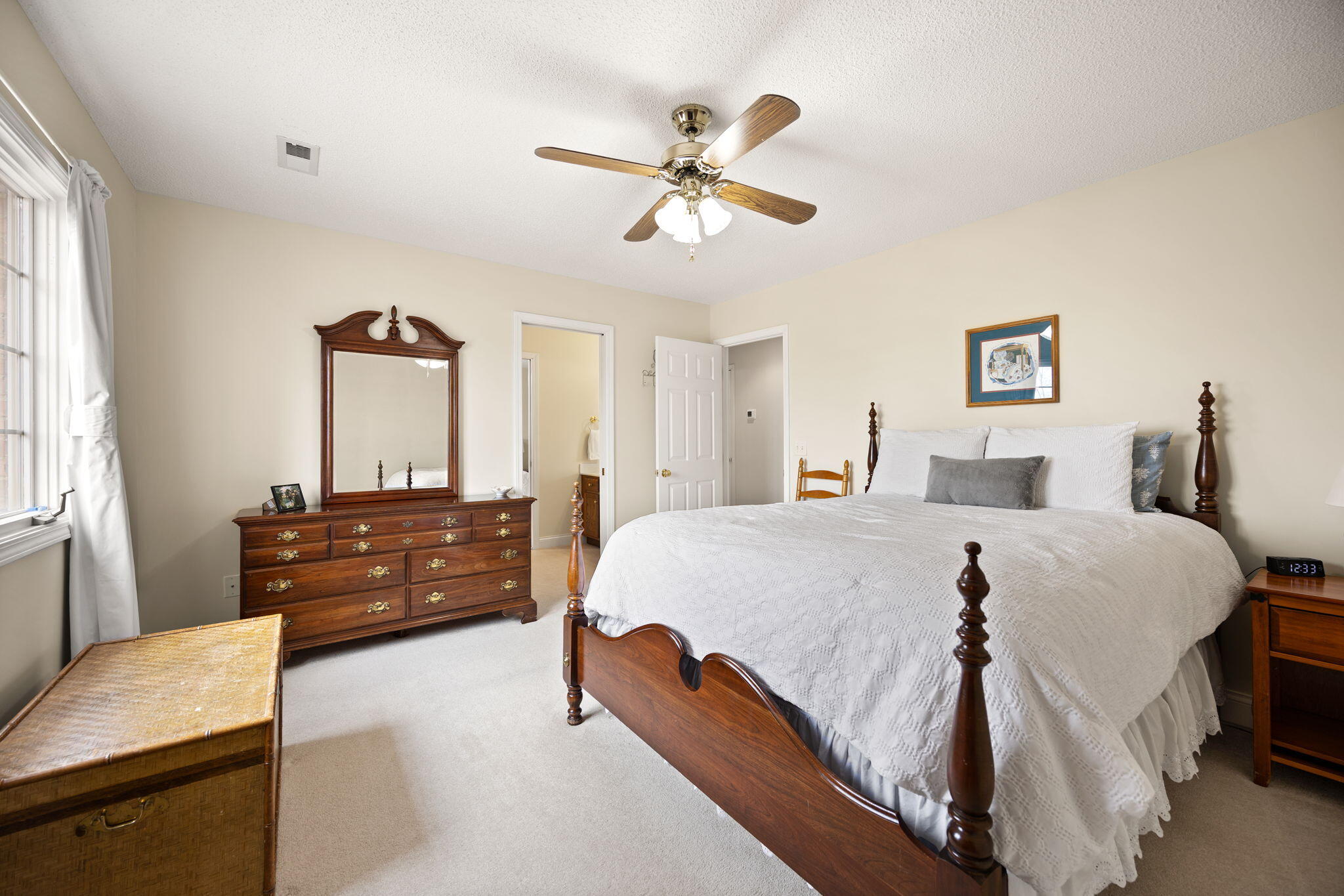 512 Water Cliff Drive Property Photo 29