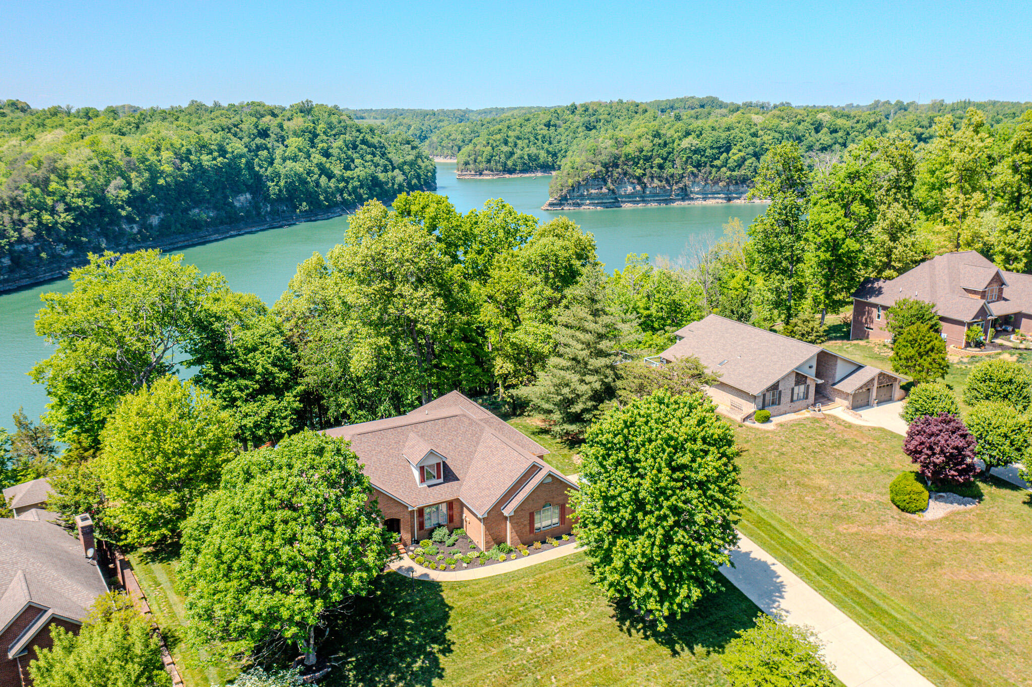 512 Water Cliff Drive Property Photo 44