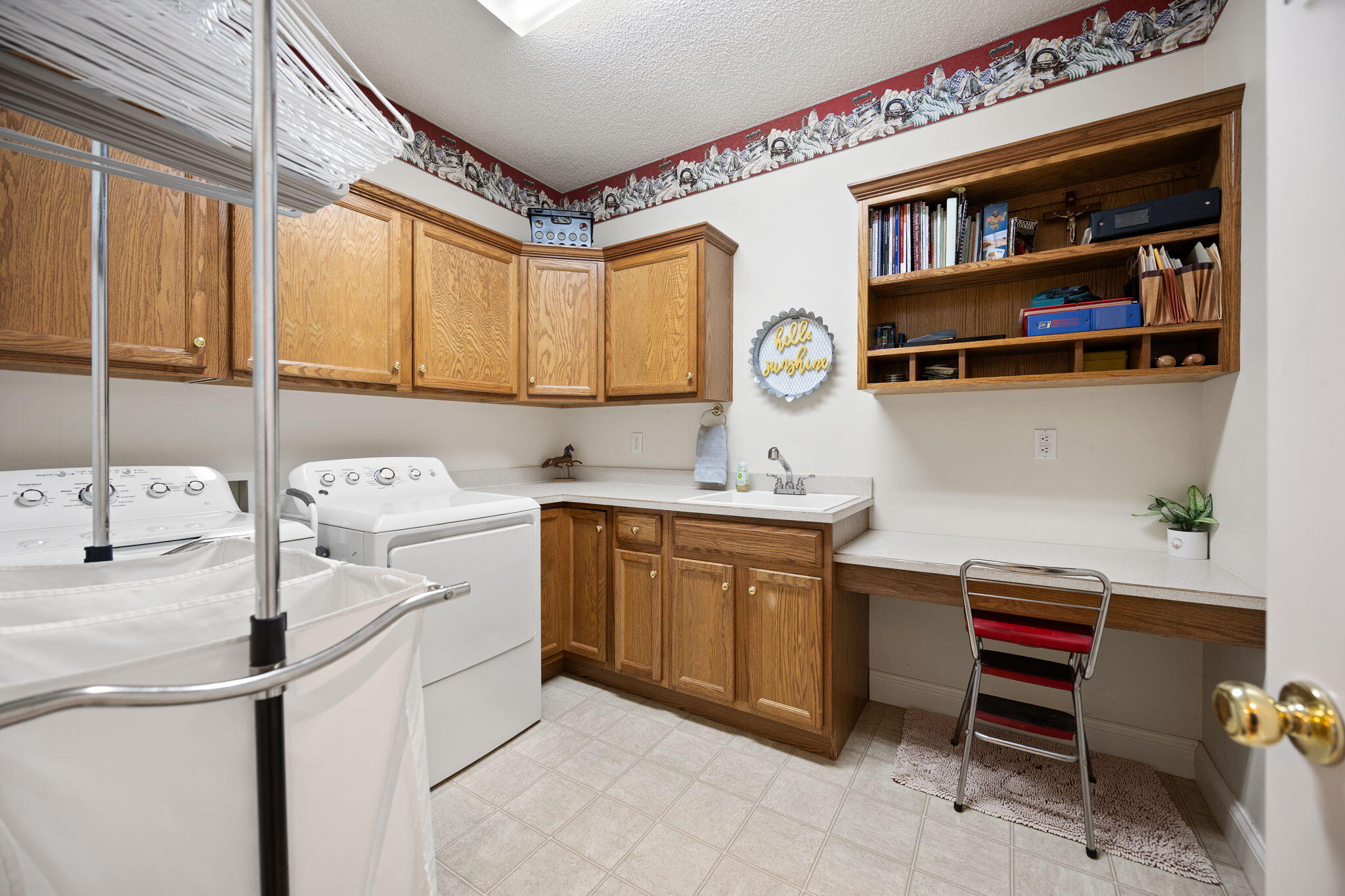512 Water Cliff Drive Property Photo 54