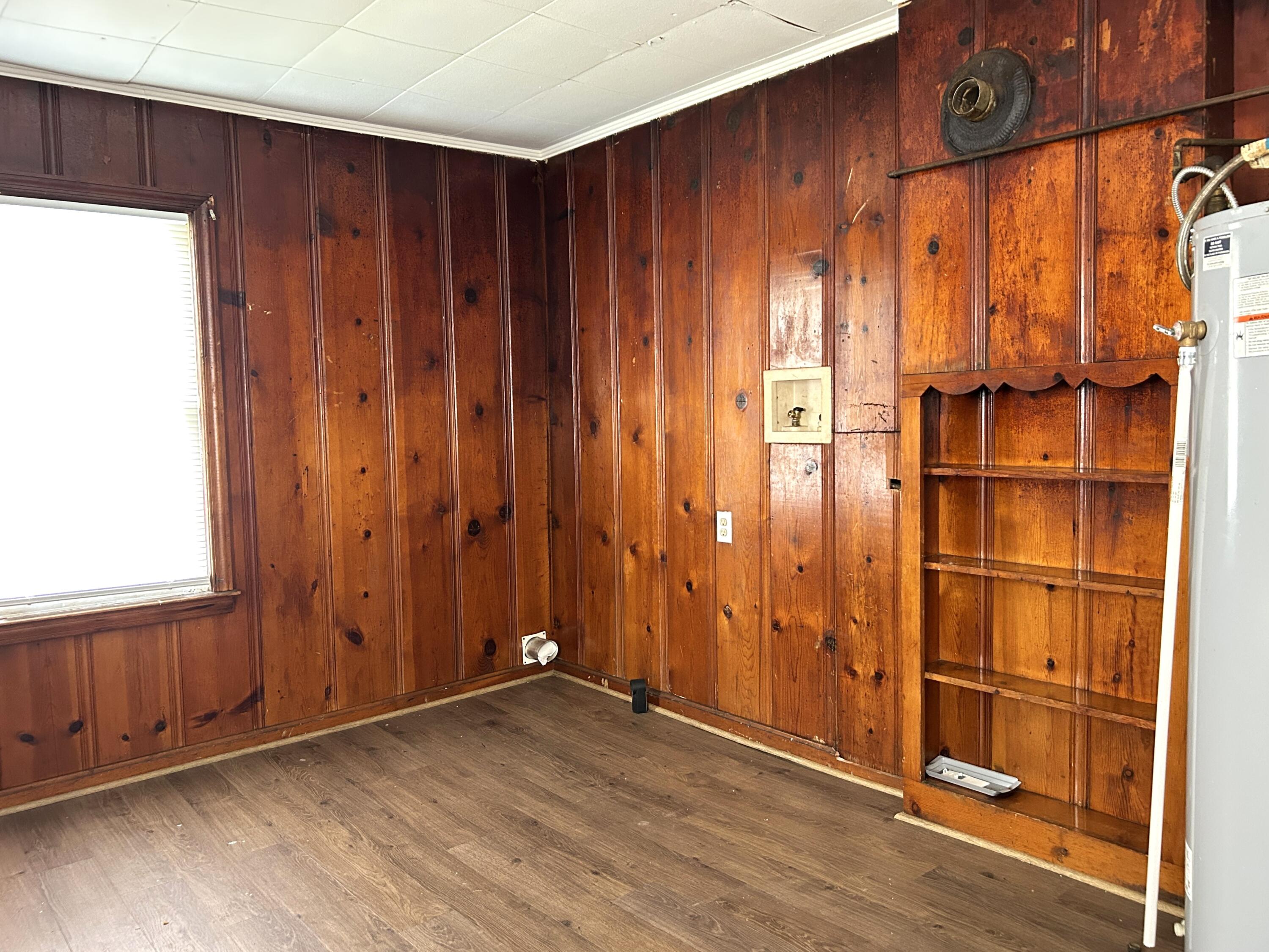 130 E Broadway Street Property Photo 16