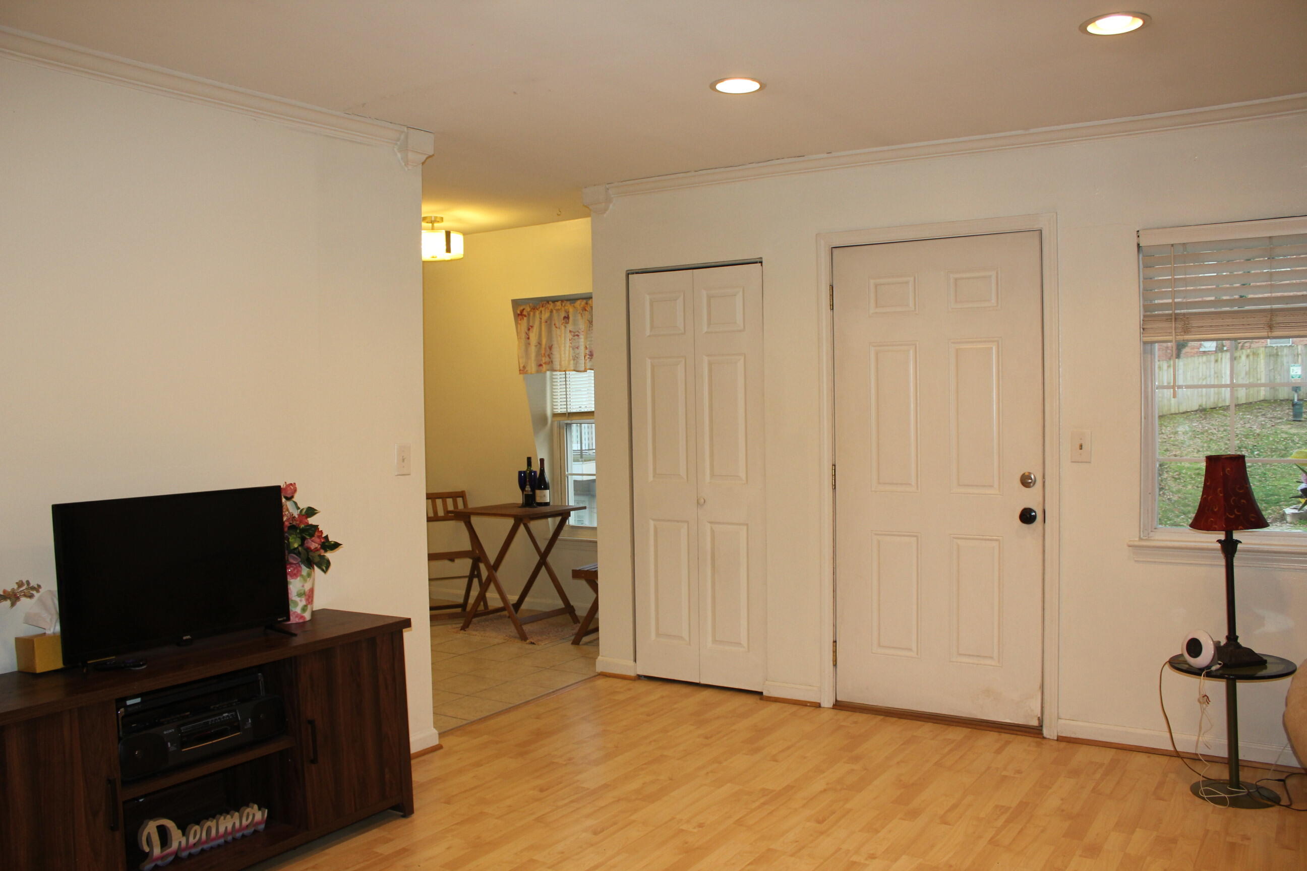 333 E 4th Street A3 Property Photo 4