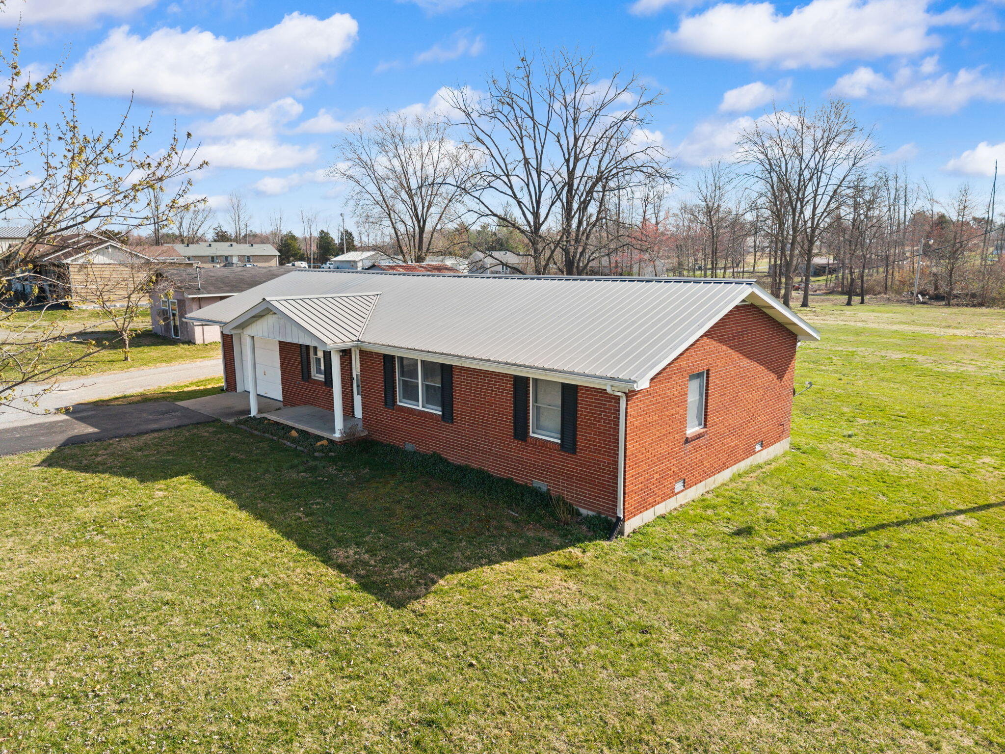 2048 Us-127 Property Photo 6