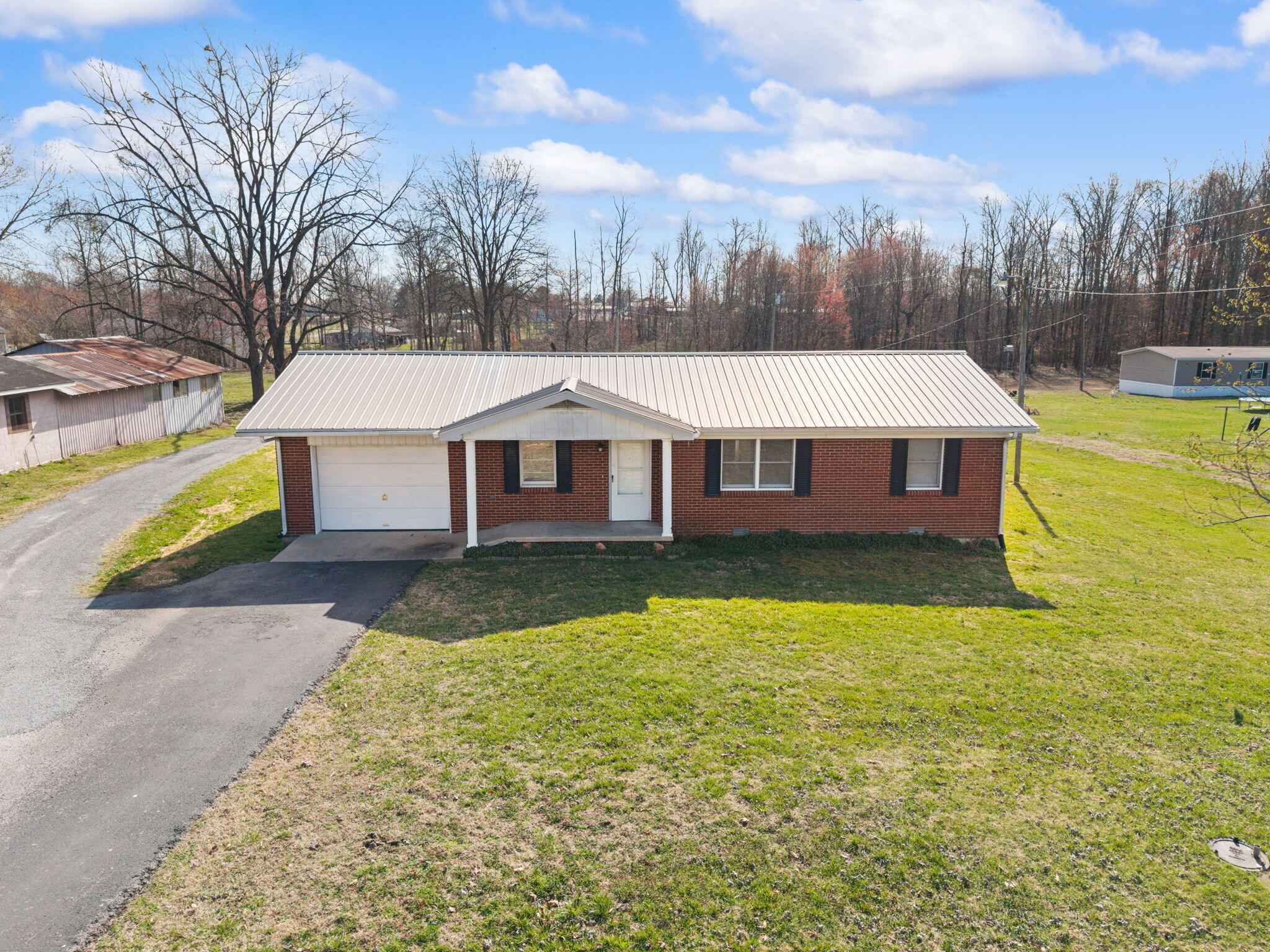 2048 Us-127 Property Photo 7