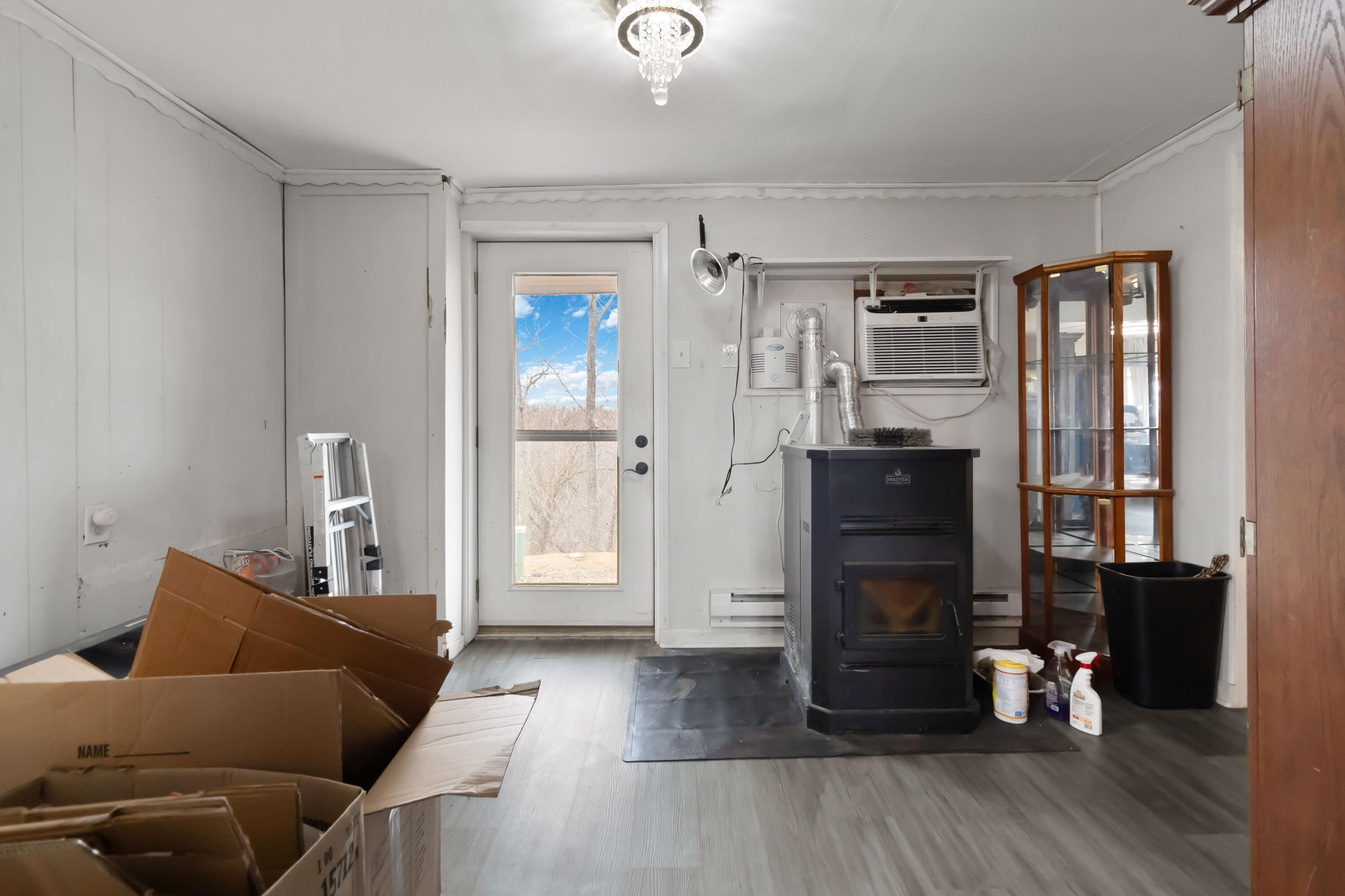2141 Blue John Road Property Photo 5