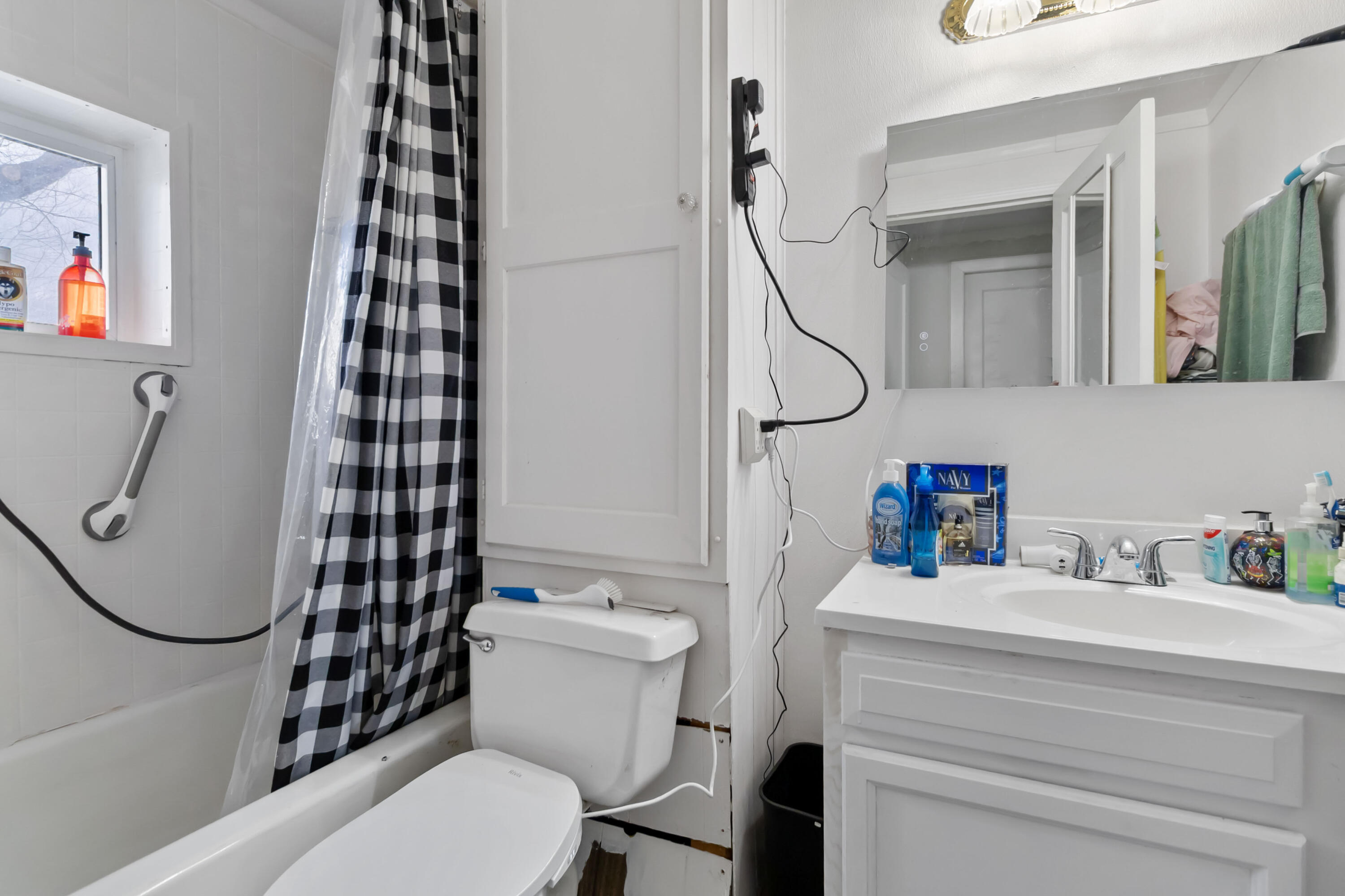 2141 Blue John Road Property Photo 6