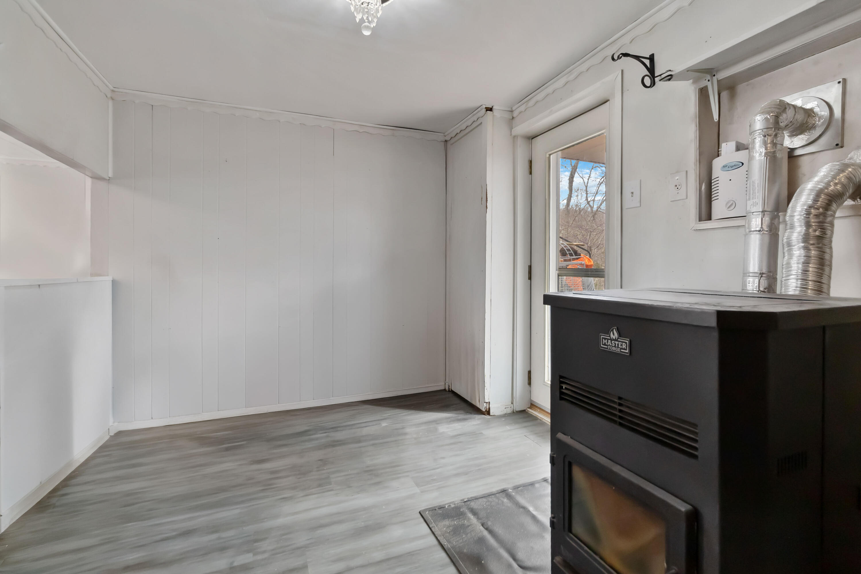 2141 Blue John Road Property Photo 17