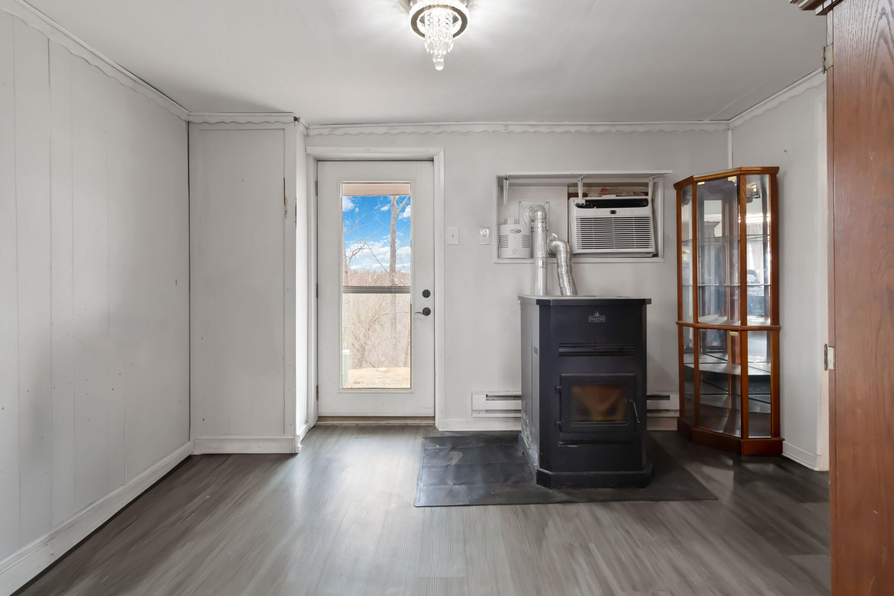 2141 Blue John Road Property Photo 19