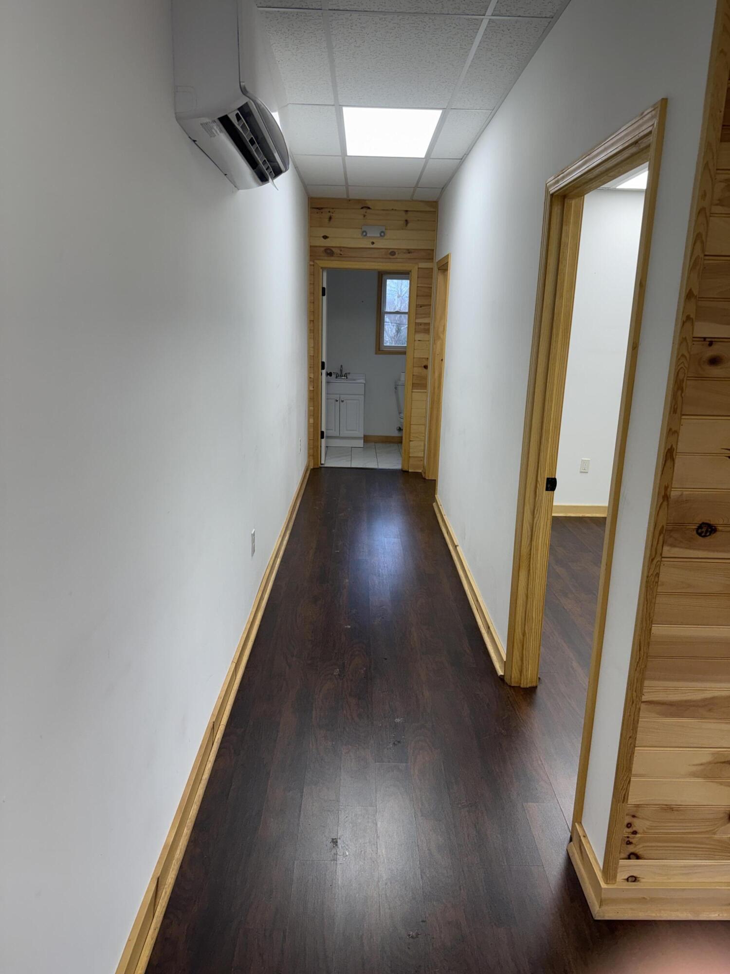 106 River Drive Property Photo 4